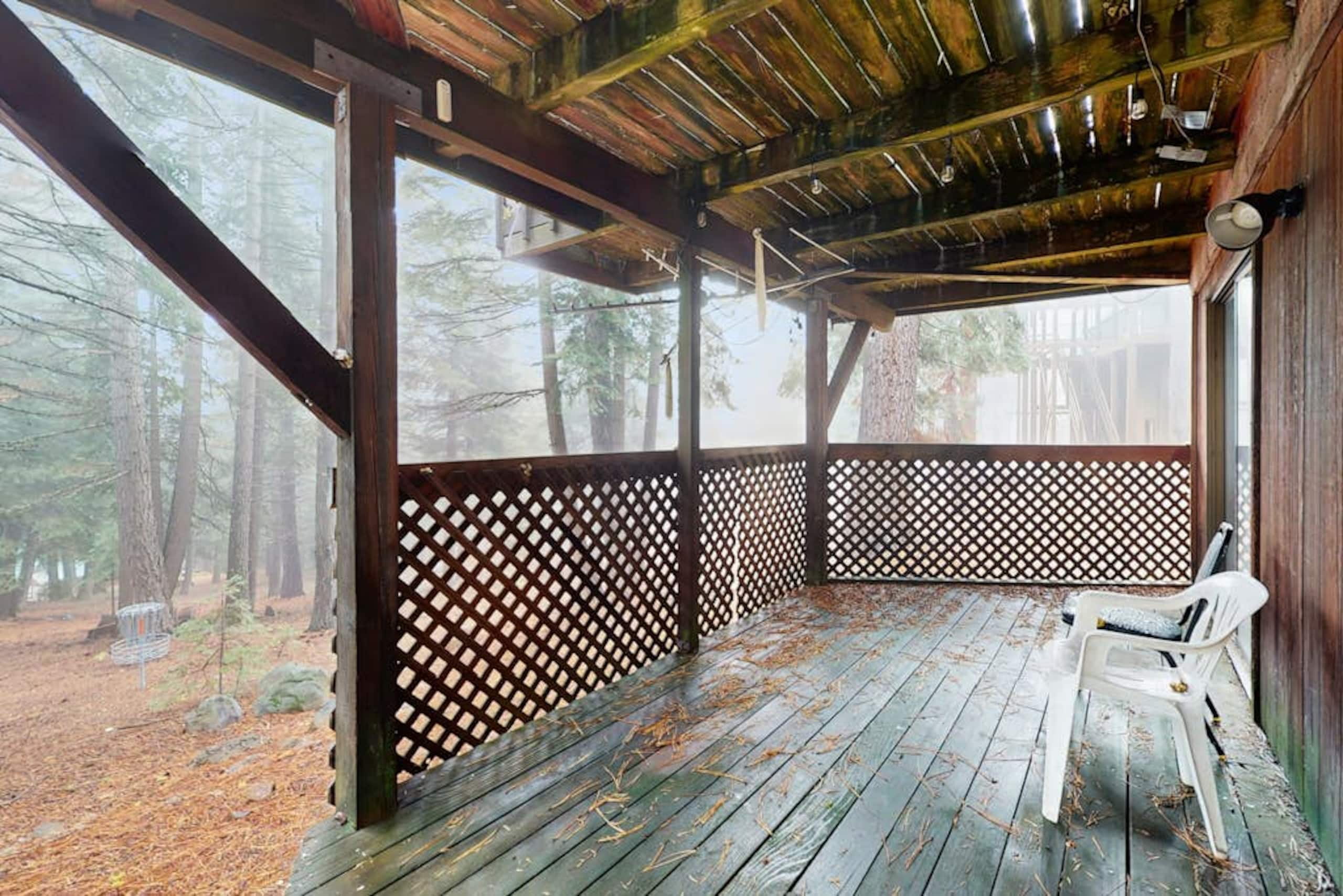 3BR Retro home with mountain views- dog-friendly - Photo 18