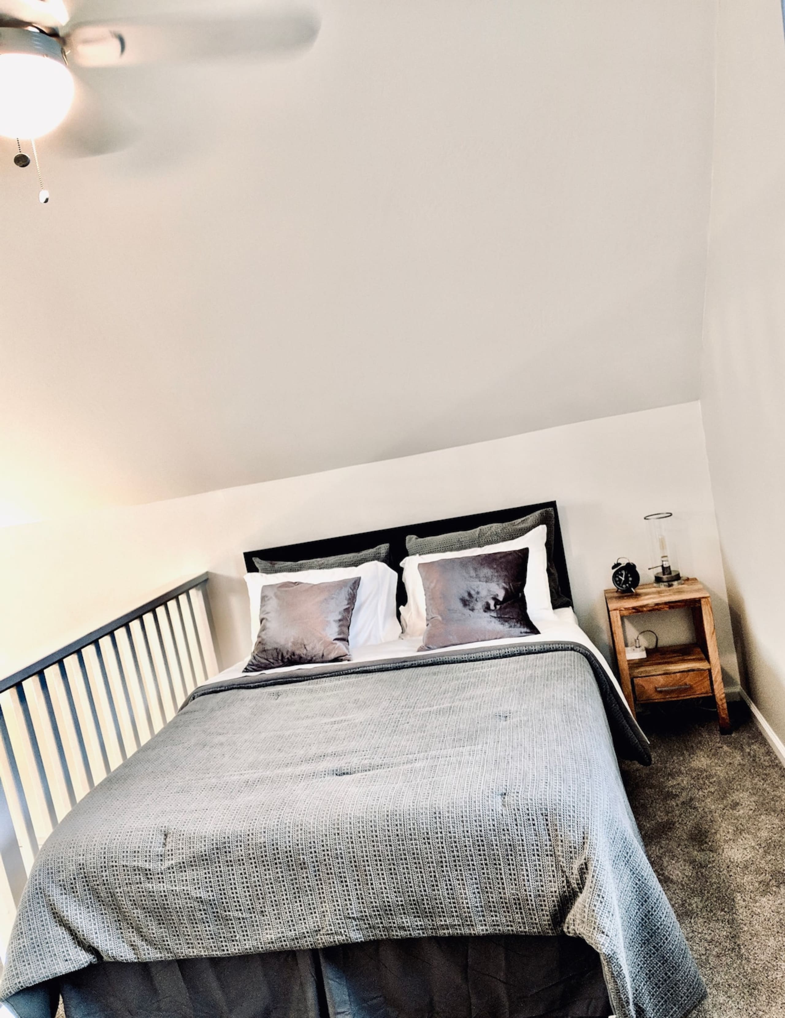 Large Comfy Cottage- Close to Downtown - Photo 14