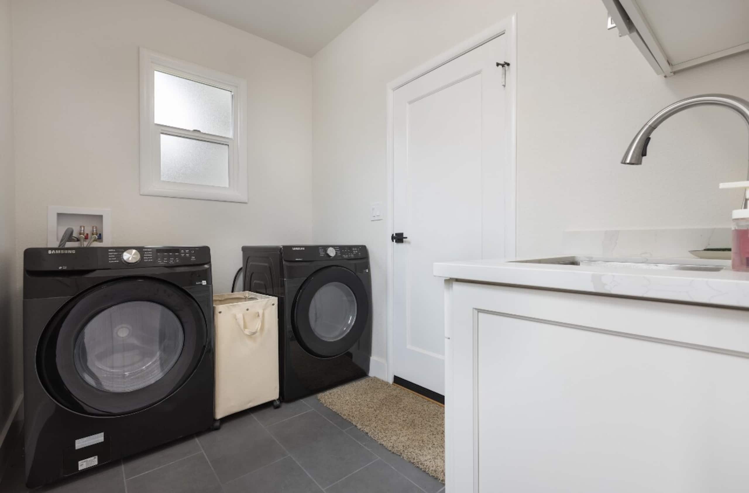 Renovated Large Studio by Claremont/Elmwood - Photo 14