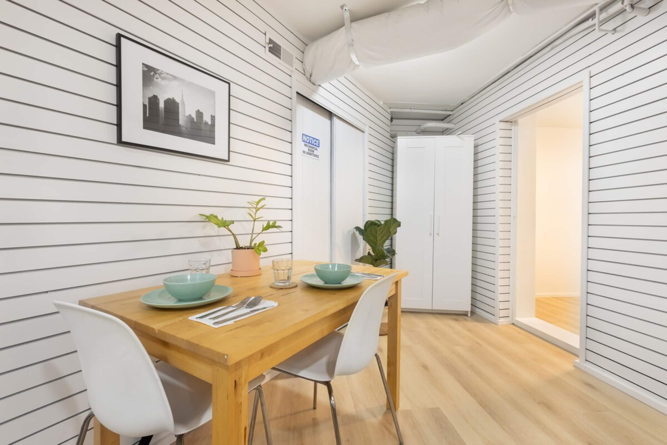 Renovated Large Studio by Claremont/Elmwood - Photo 7