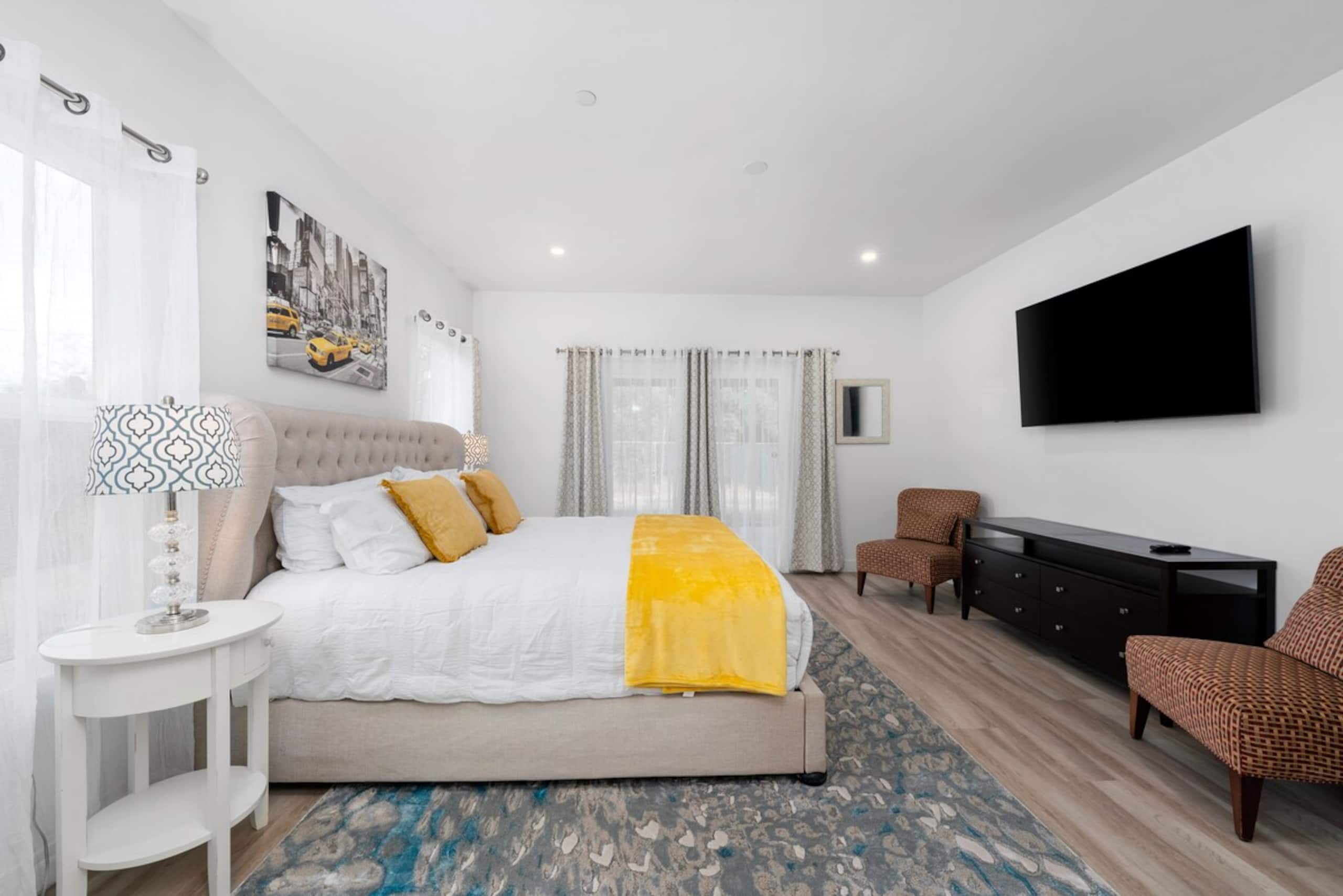Luxury & Big Beds in 1 Story House, Sacramento, CA - Photo 41