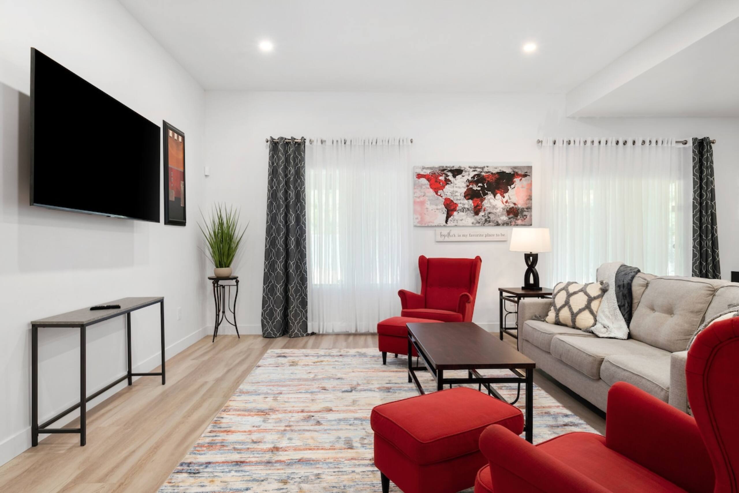Luxury & Big Beds in 1 Story House, Sacramento, CA - Photo 13