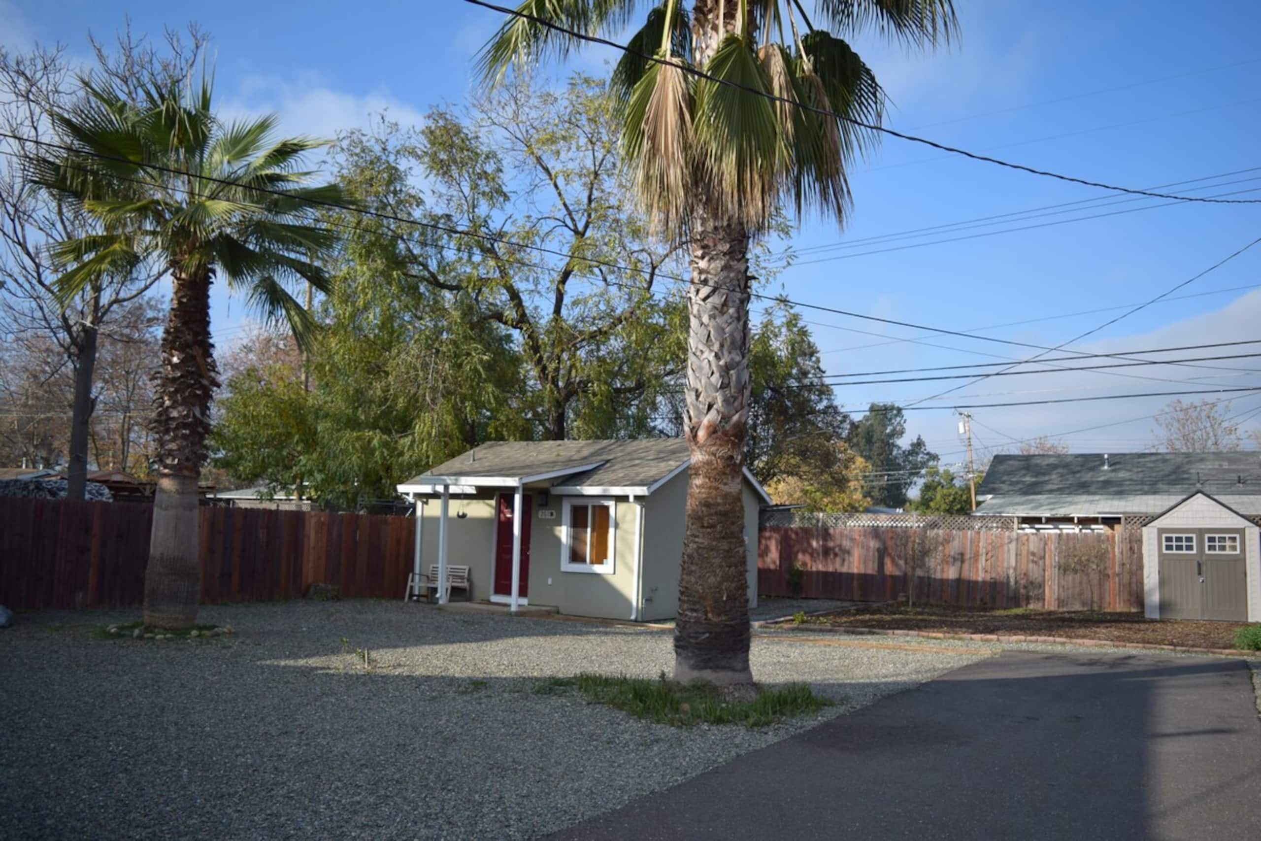 Cozy Tiny Home within a gated Paradise-8mins to DT - Photo 22