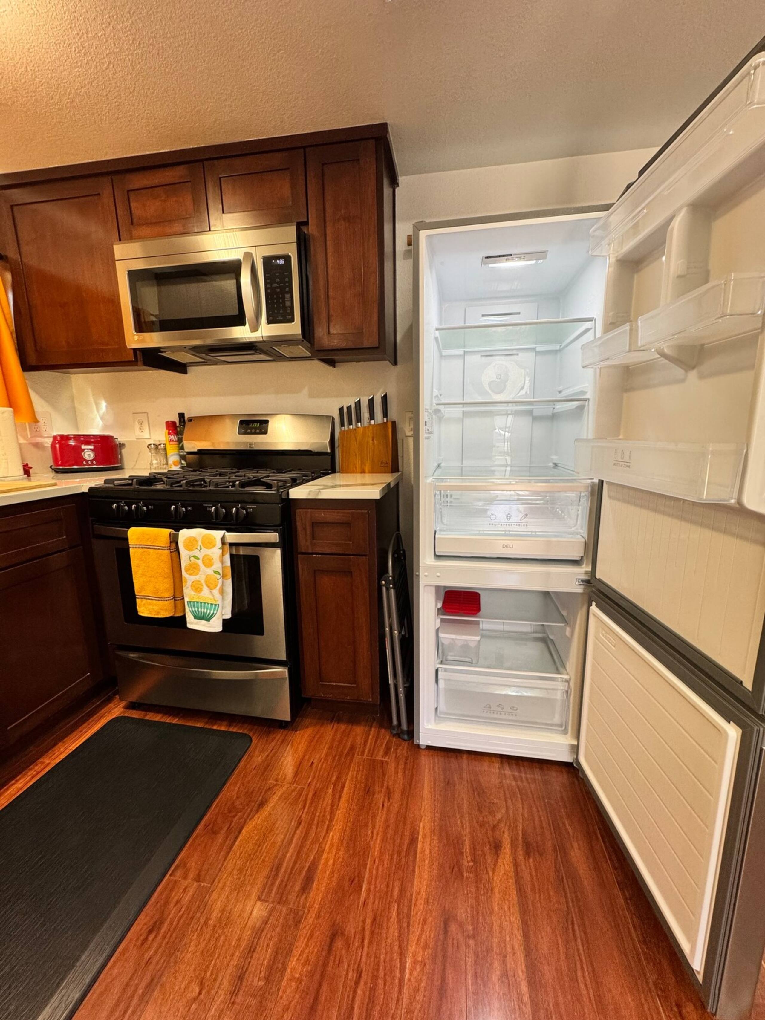 Cozy Tiny Home within a gated Paradise-8mins to DT - Photo 9