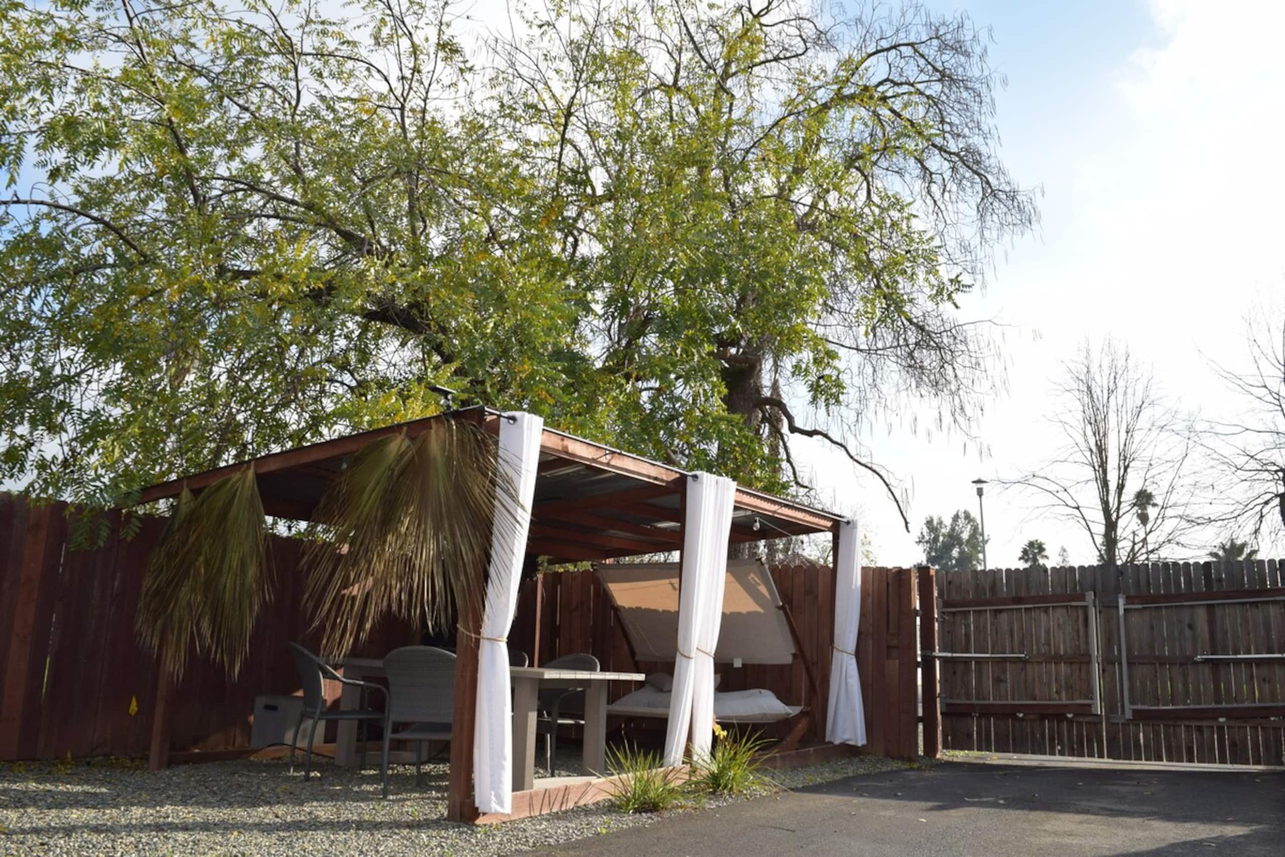 Cozy Tiny Home within a gated Paradise-8mins to DT - Photo 23