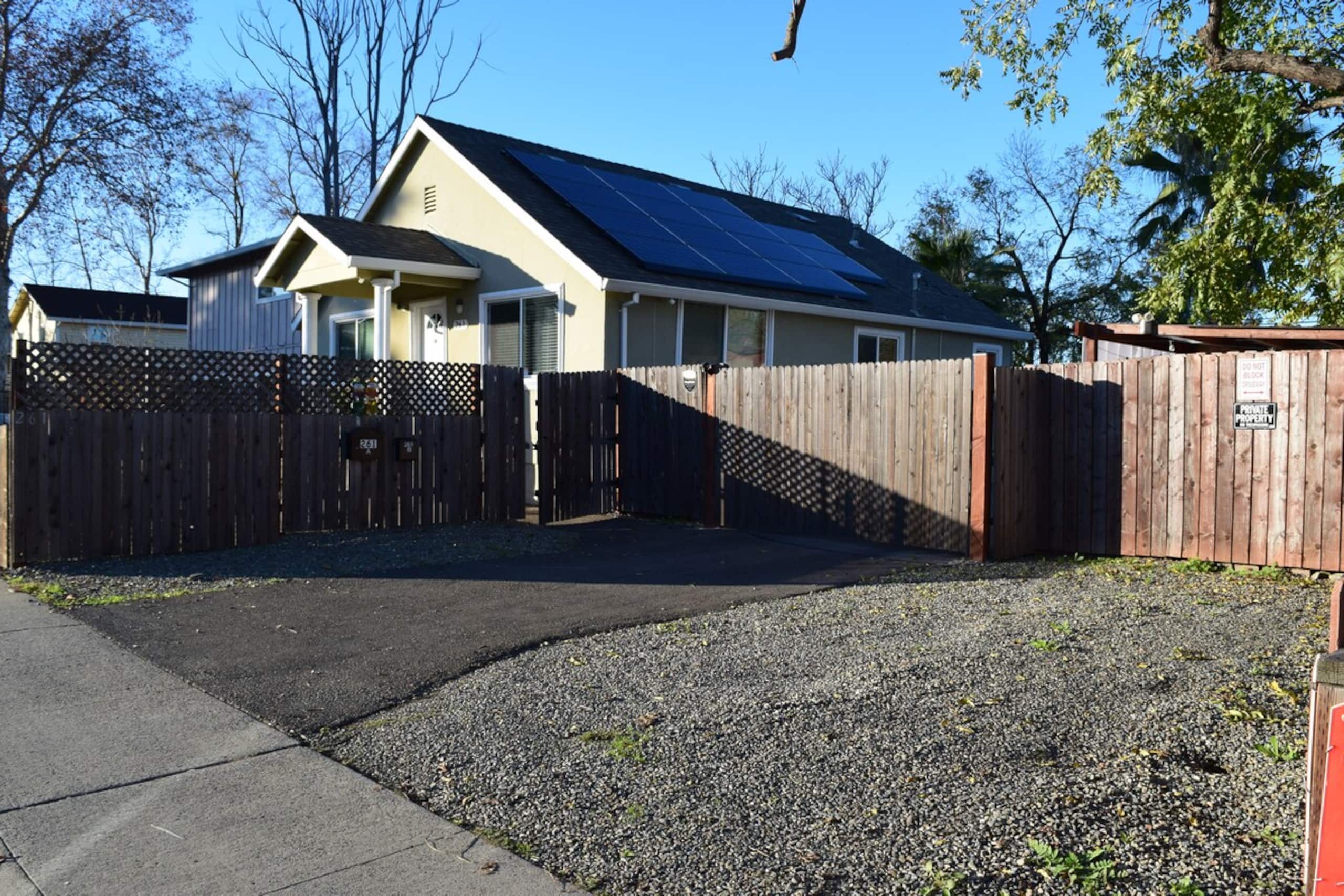 Cozy Tiny Home within a gated Paradise-8mins to DT - Photo 24