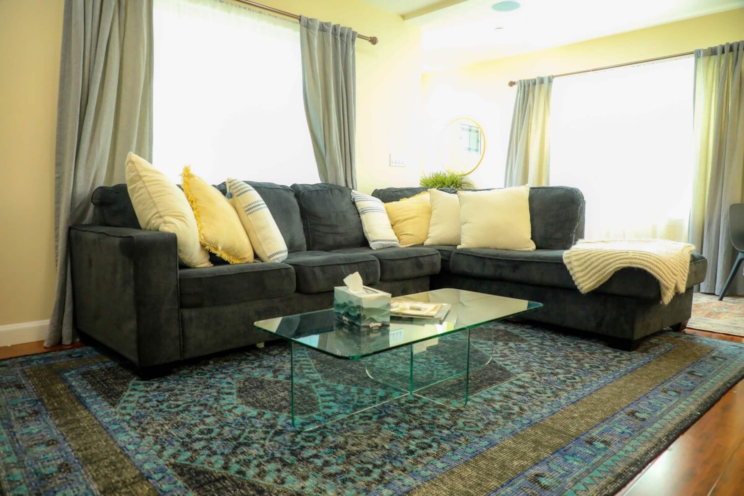 Cheerful 2 bedroom home. - Photo 3