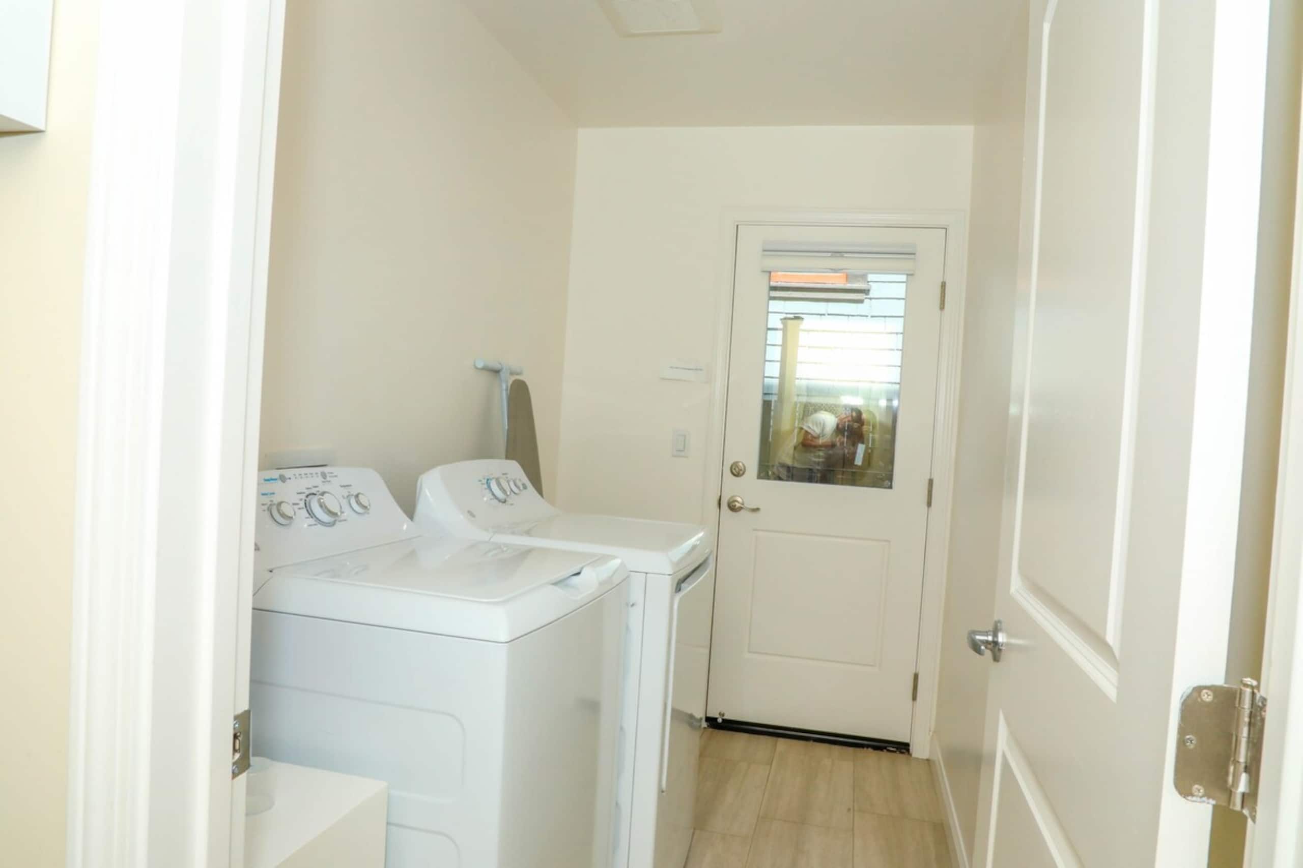 Cheerful 2 bedroom home. - Photo 13