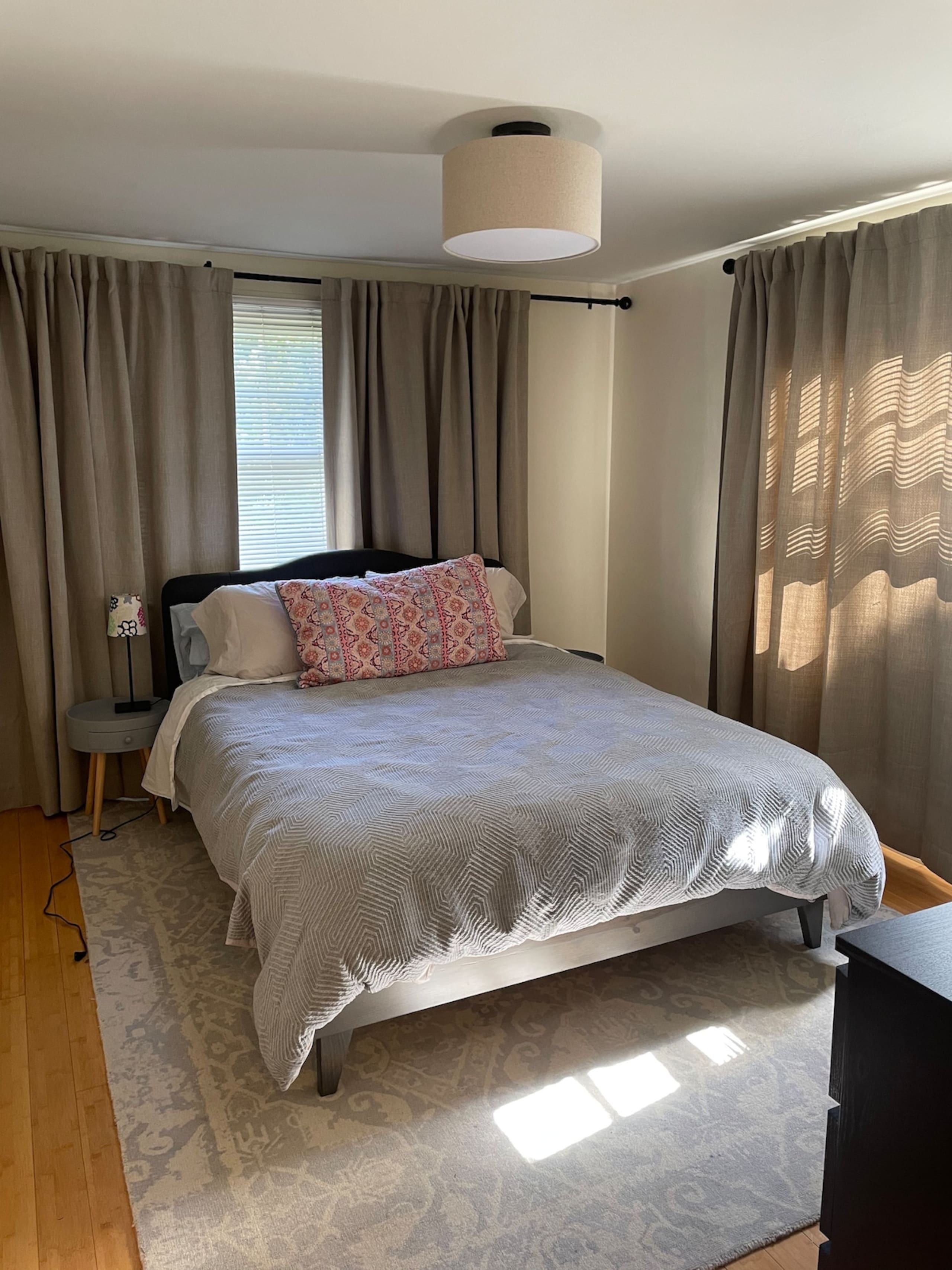 Short Walk To UC Berkeley - Charming 2BR Elmwood - Photo 2
