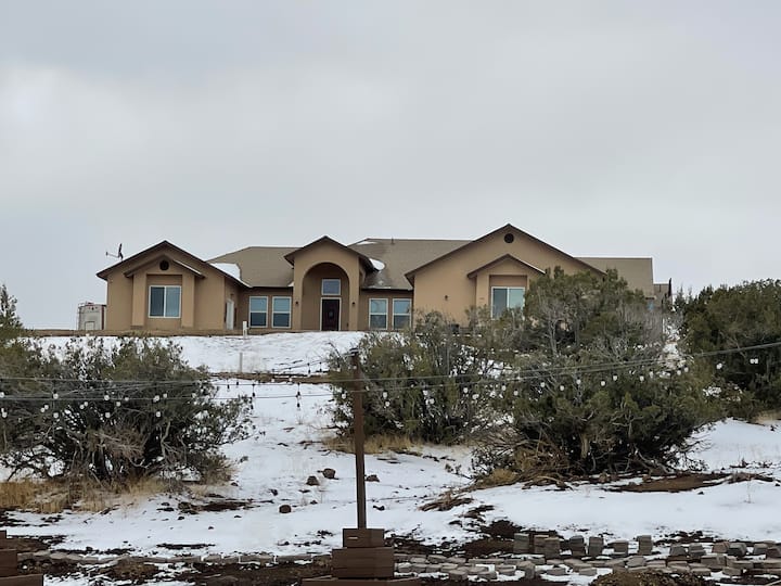 The Ranch House At Sand Canyon Ranch - Tehachapi, CA