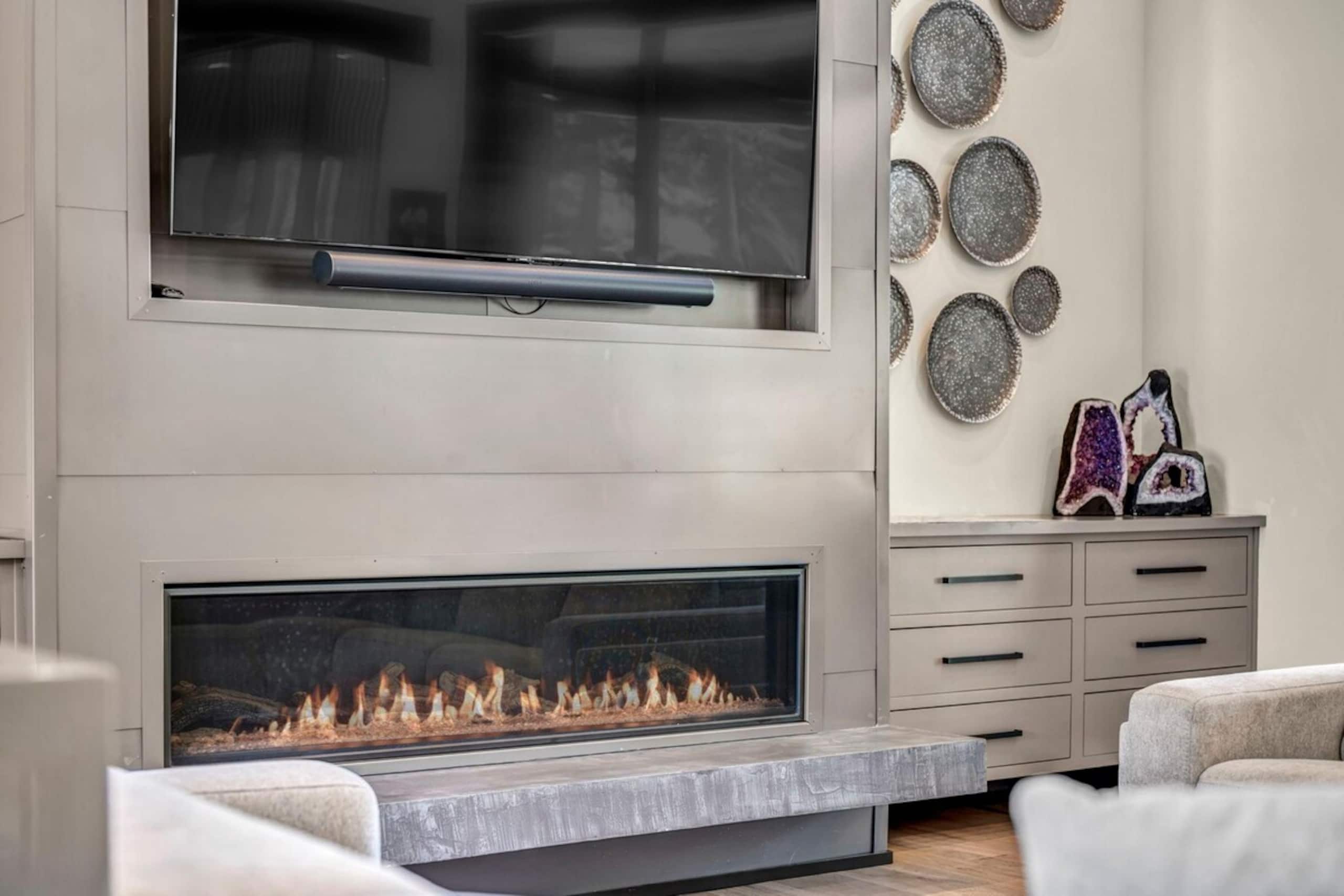 Discover Heavenly Views, a new Mountain Modern Est - Photo 16