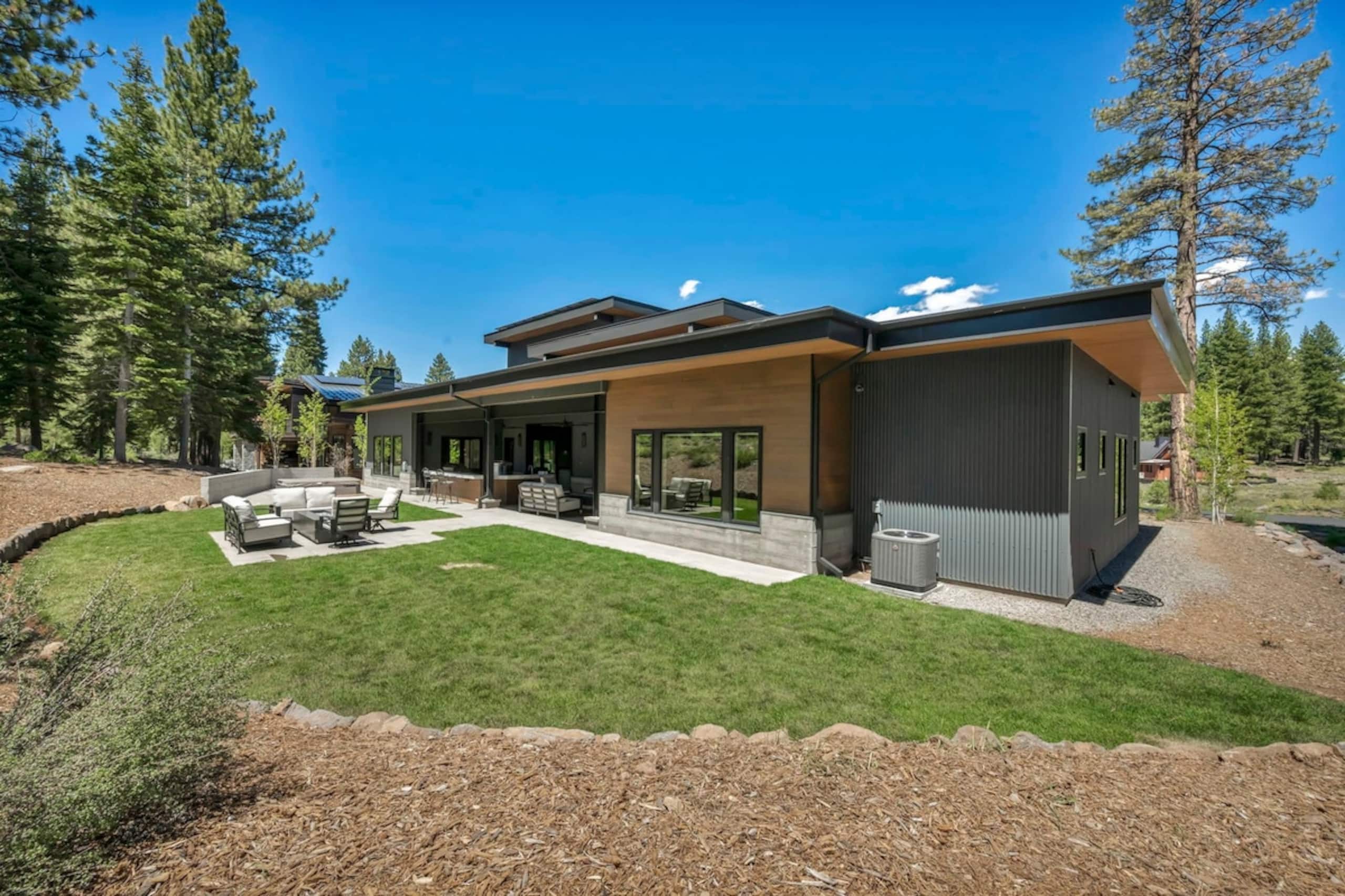 Discover Heavenly Views, a new Mountain Modern Est - Photo 64