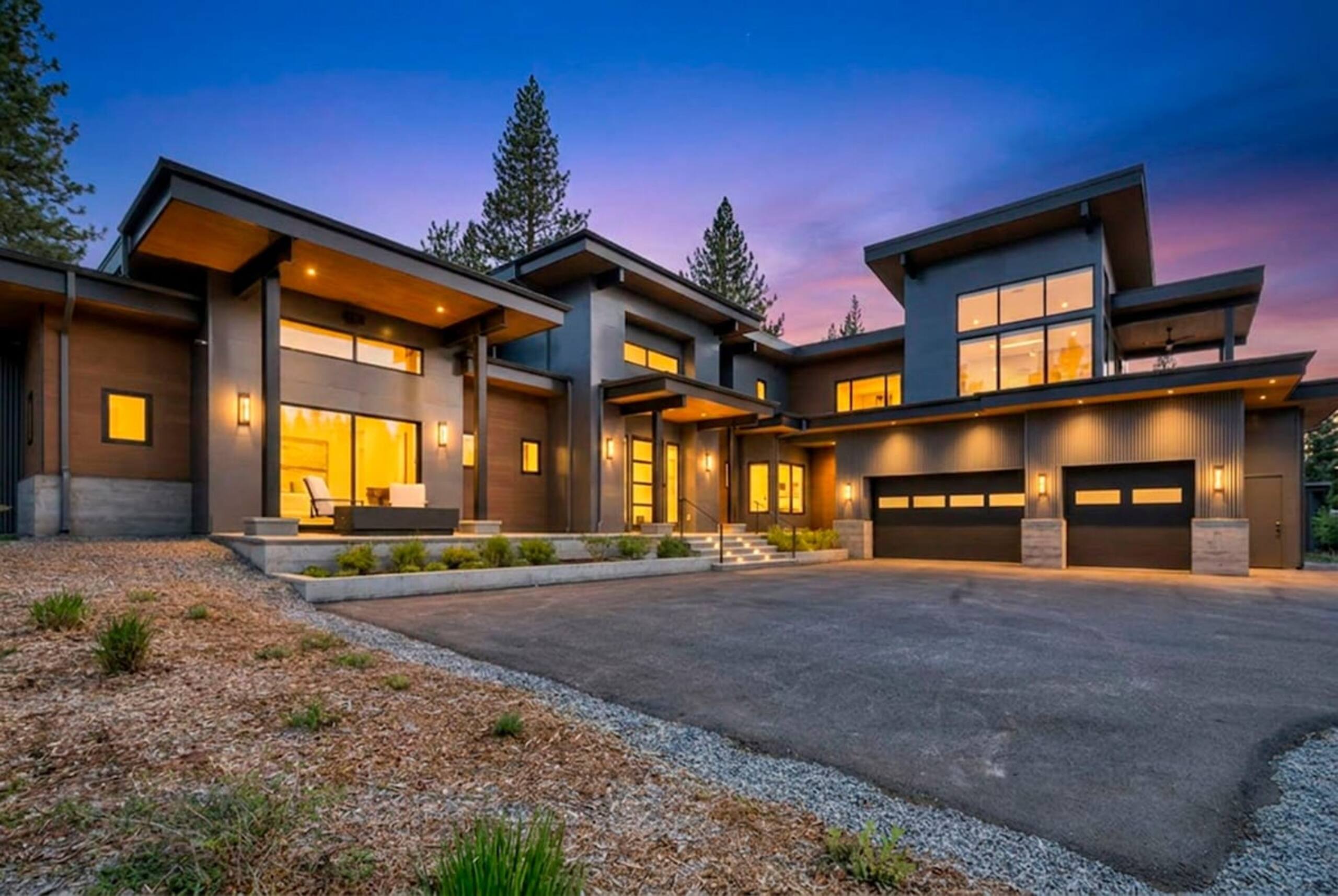Discover Heavenly Views, a new Mountain Modern Est - Photo 1