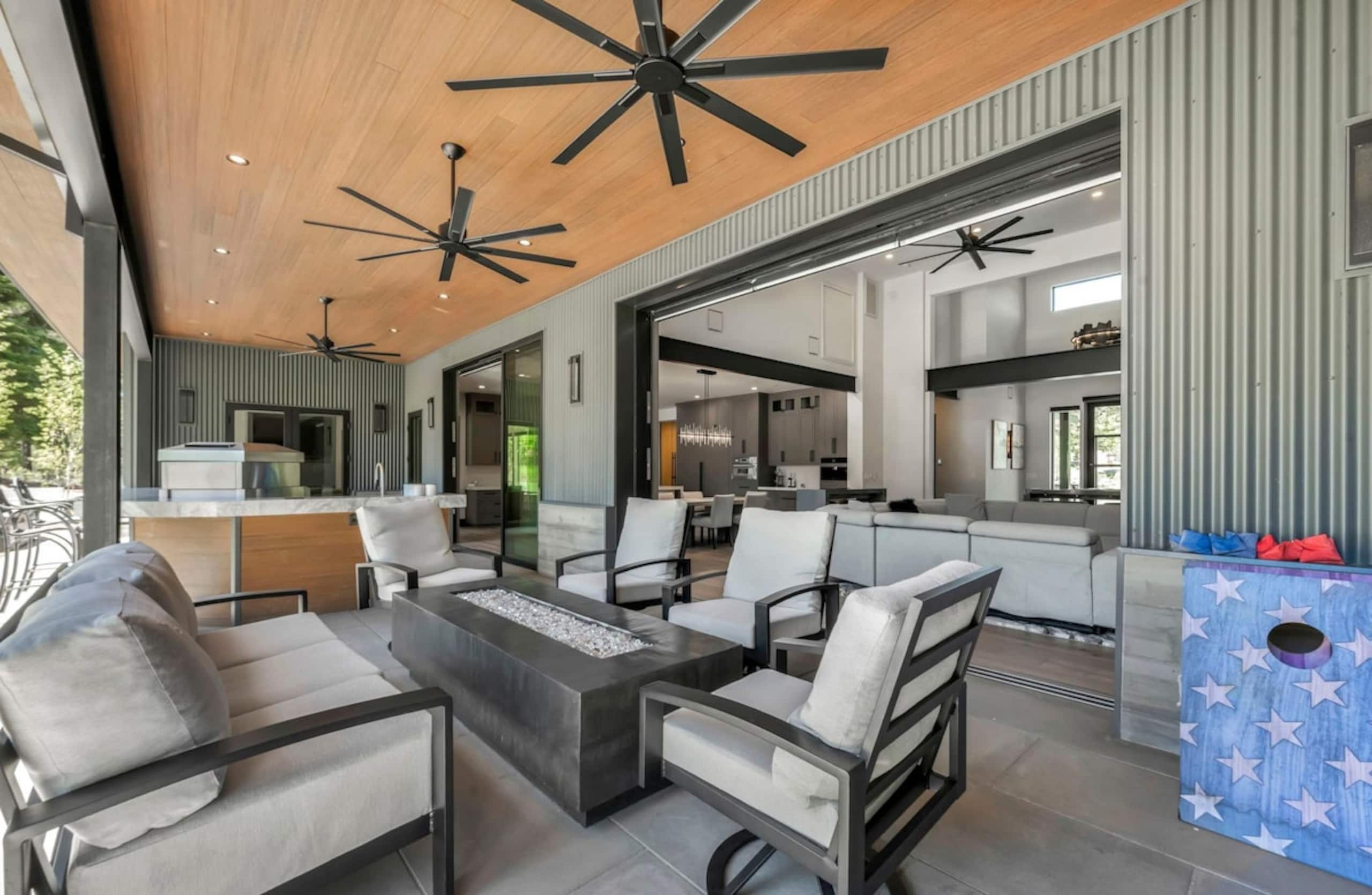 Discover Heavenly Views, a new Mountain Modern Est - Photo 8
