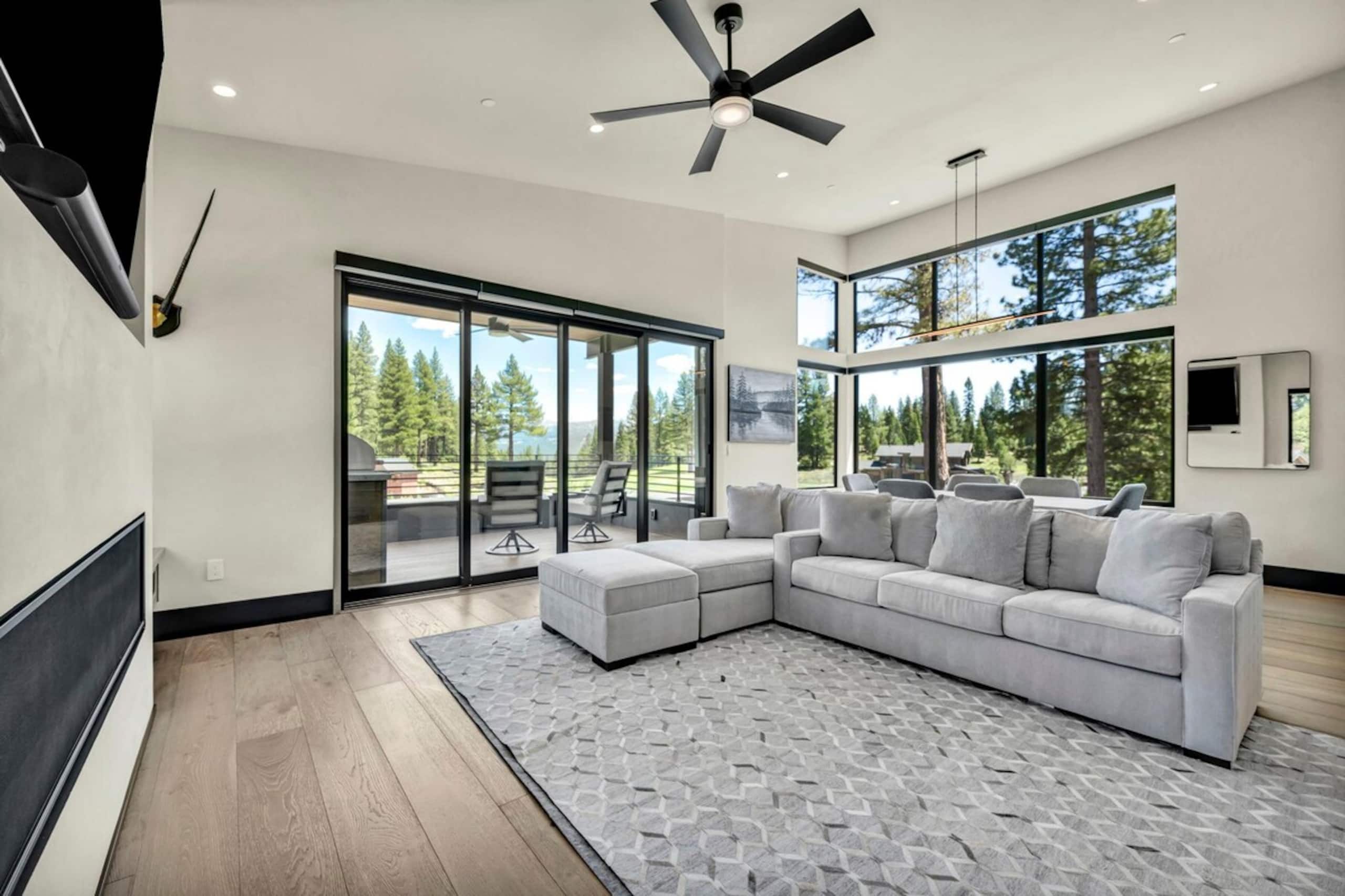 Discover Heavenly Views, a new Mountain Modern Est - Photo 24