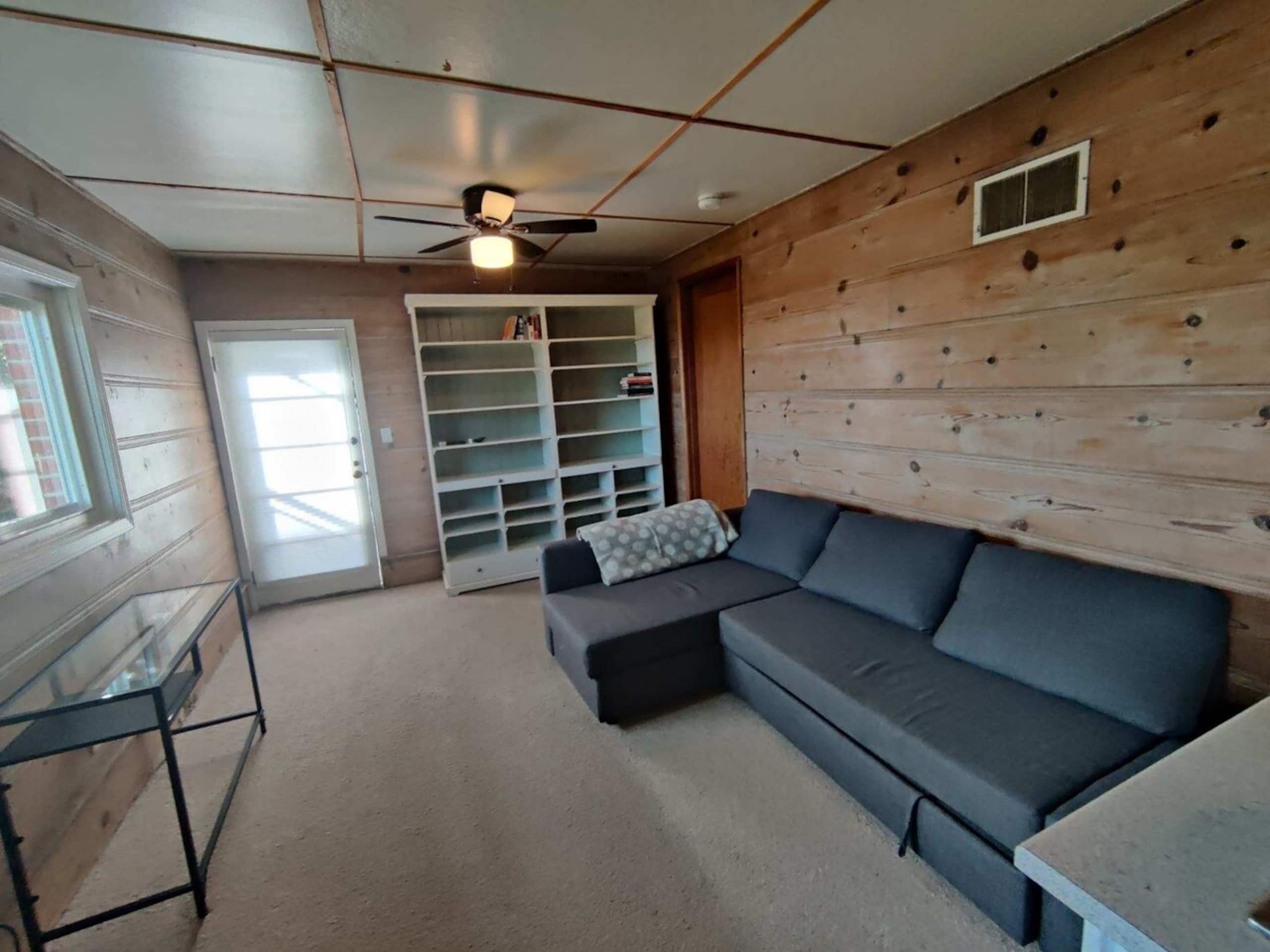 Sanctuary, beautiful views, private studio, decks - Photo 2