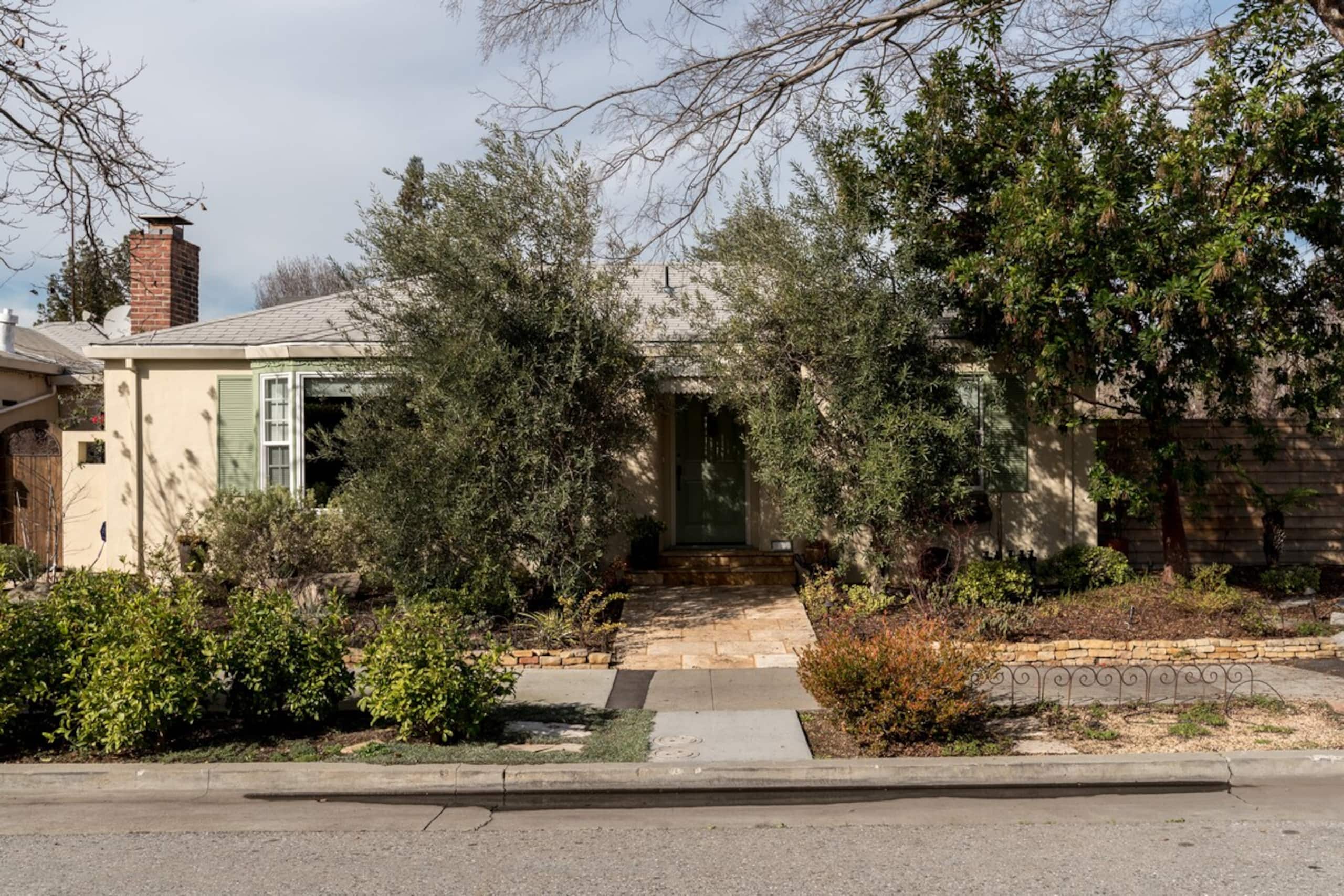 Modern Studio 10-min drive to Stanford U./Hospital - Photo 30