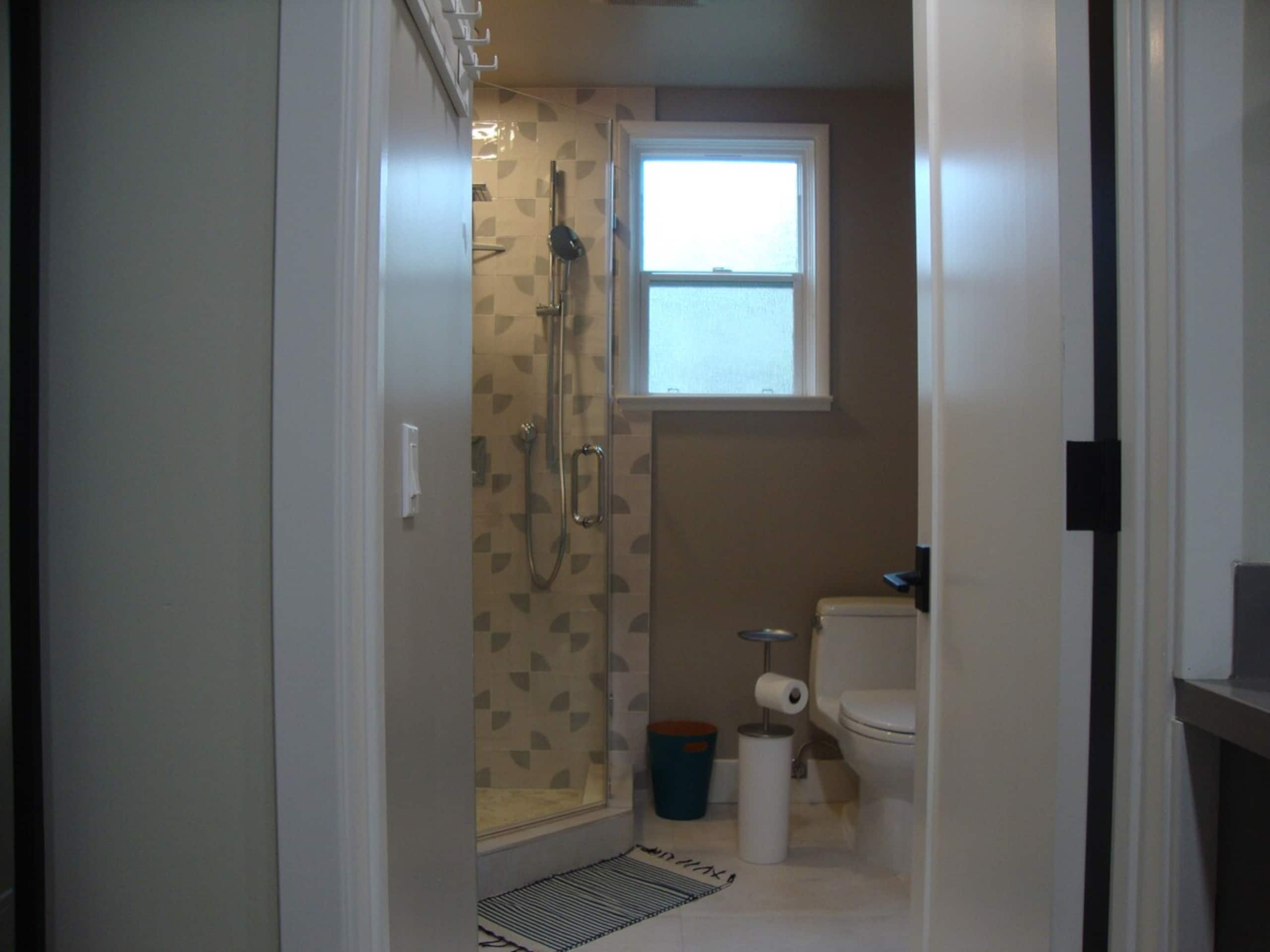 Modern Studio 10-min drive to Stanford U./Hospital - Photo 18