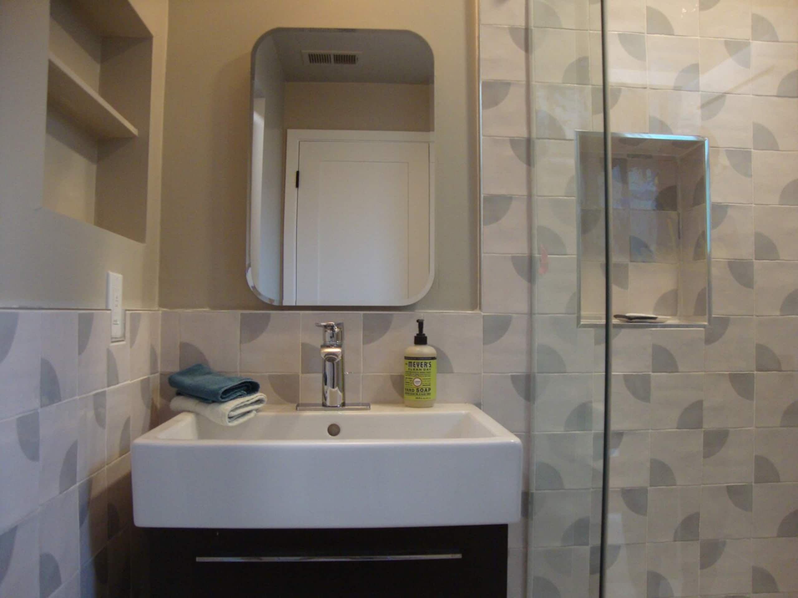 Modern Studio 10-min drive to Stanford U./Hospital - Photo 20