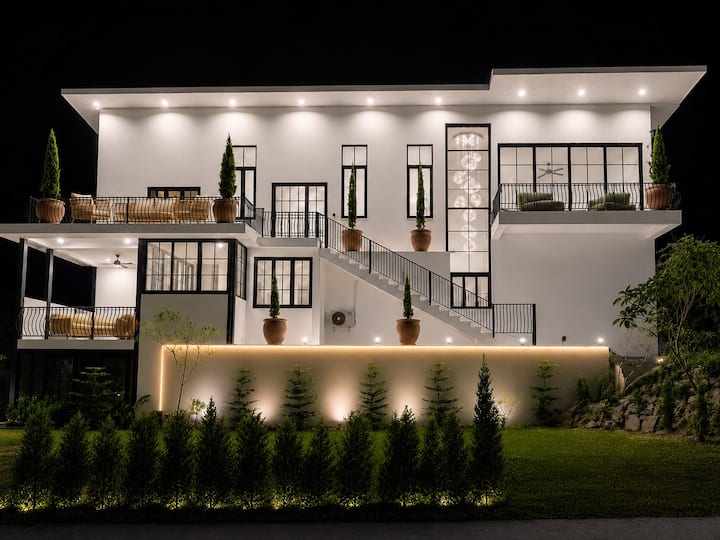 3 Min Walk To Beach | Luxury 4 Bedroom Villa - Ko Pha Ngan