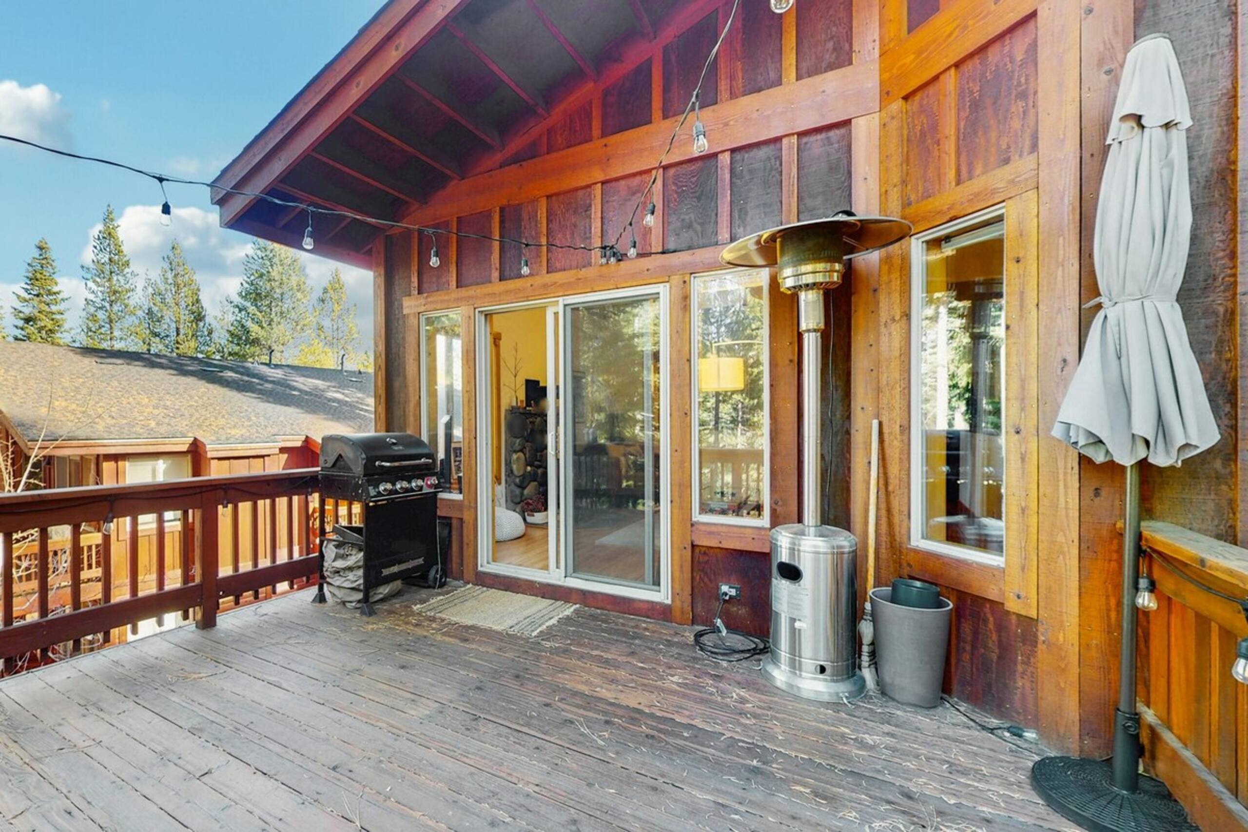 Serene 3BR 2nd-Floor, Balcony, Pool - Photo 16