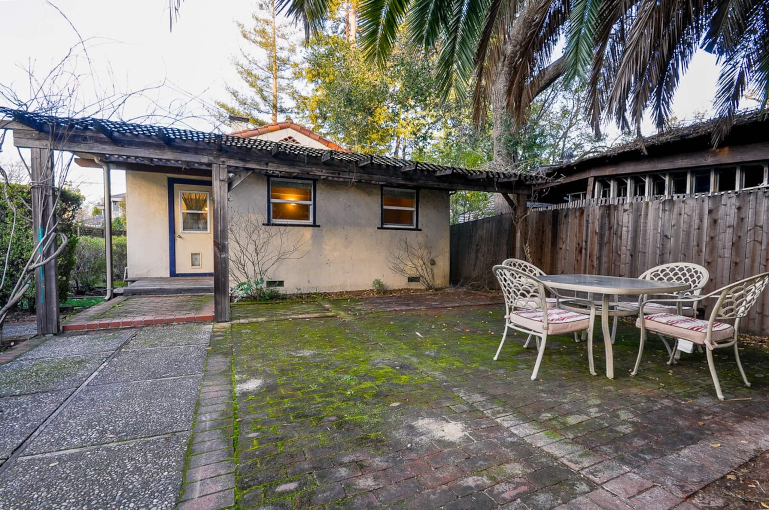 Cozy Palo Alto Cottage Near Stanford - Photo 15