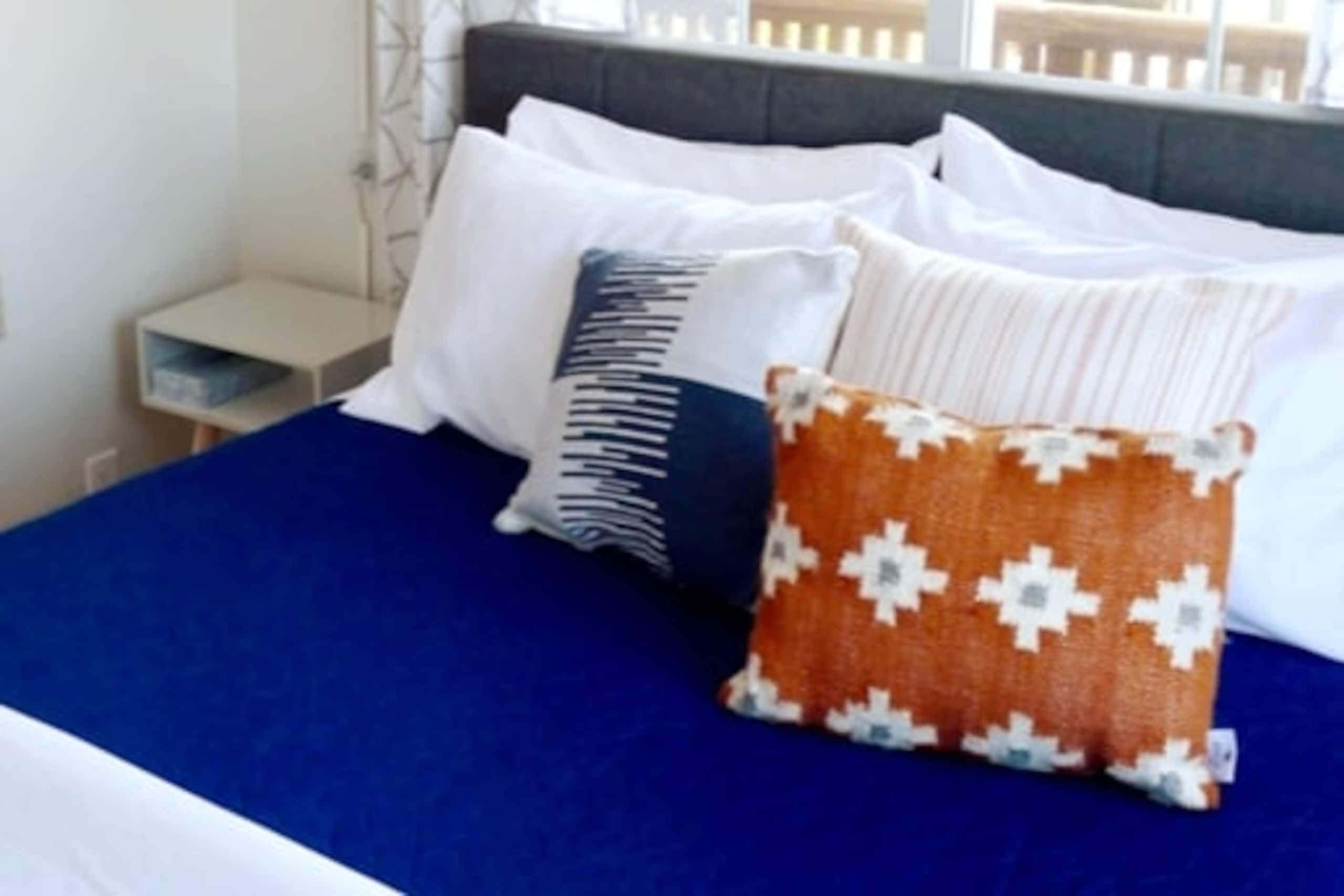 Brighton Beach Cottage, One Bedroom plus Loft - Photo 1