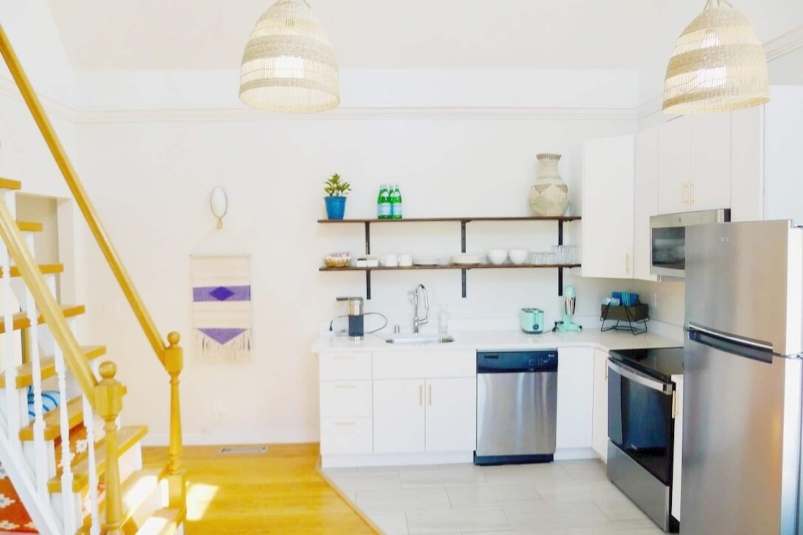 Brighton Beach Cottage, One Bedroom plus Loft - Photo 4