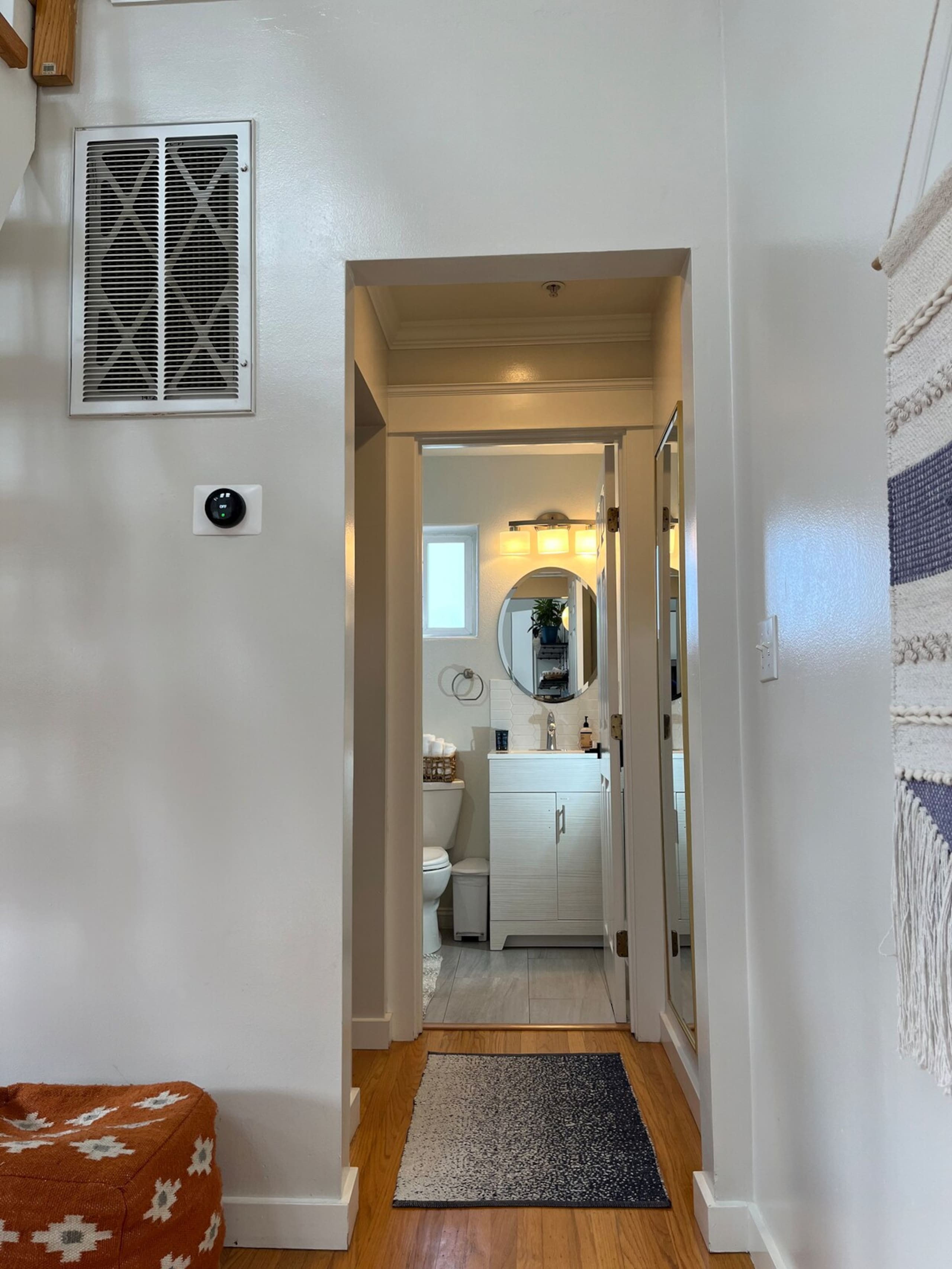 Brighton Beach Cottage, One Bedroom plus Loft - Photo 13