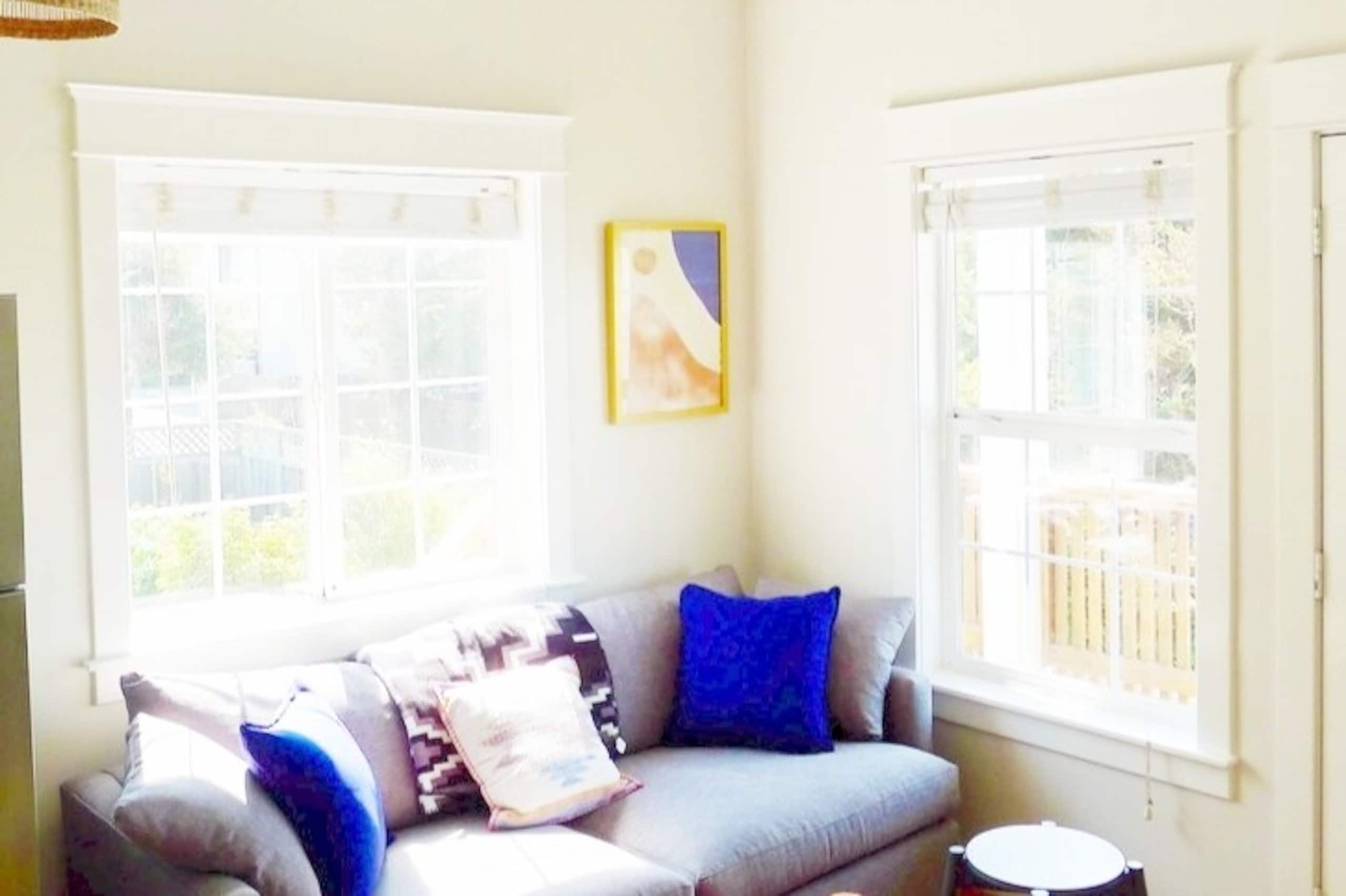 Brighton Beach Cottage, One Bedroom plus Loft - Photo 5