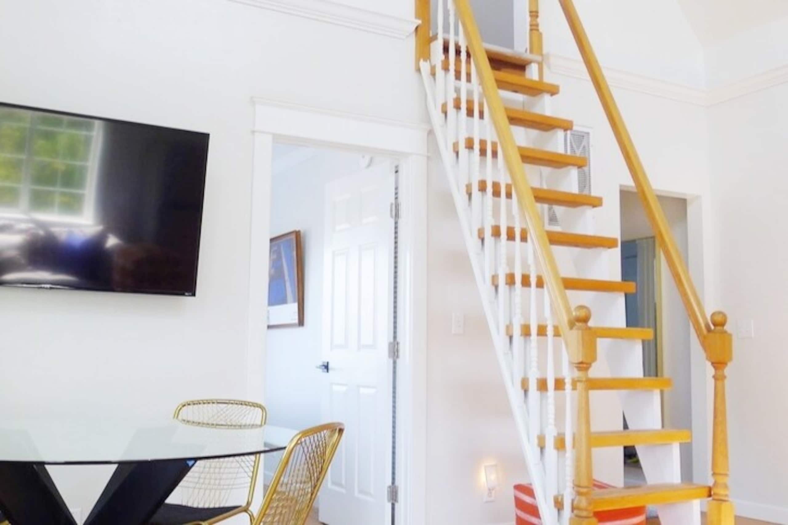 Brighton Beach Cottage, One Bedroom plus Loft - Photo 10