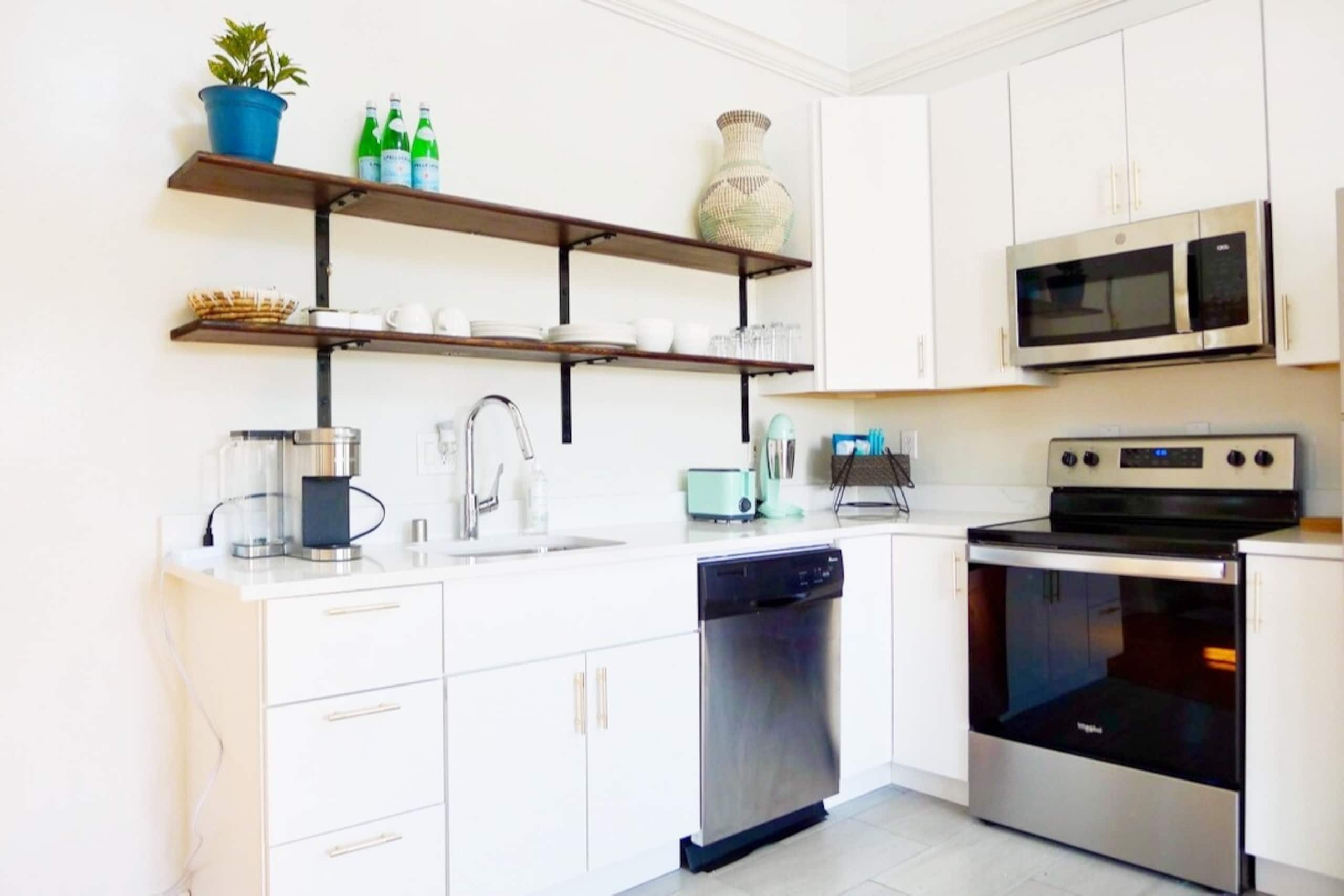 Brighton Beach Cottage, One Bedroom plus Loft - Photo 6