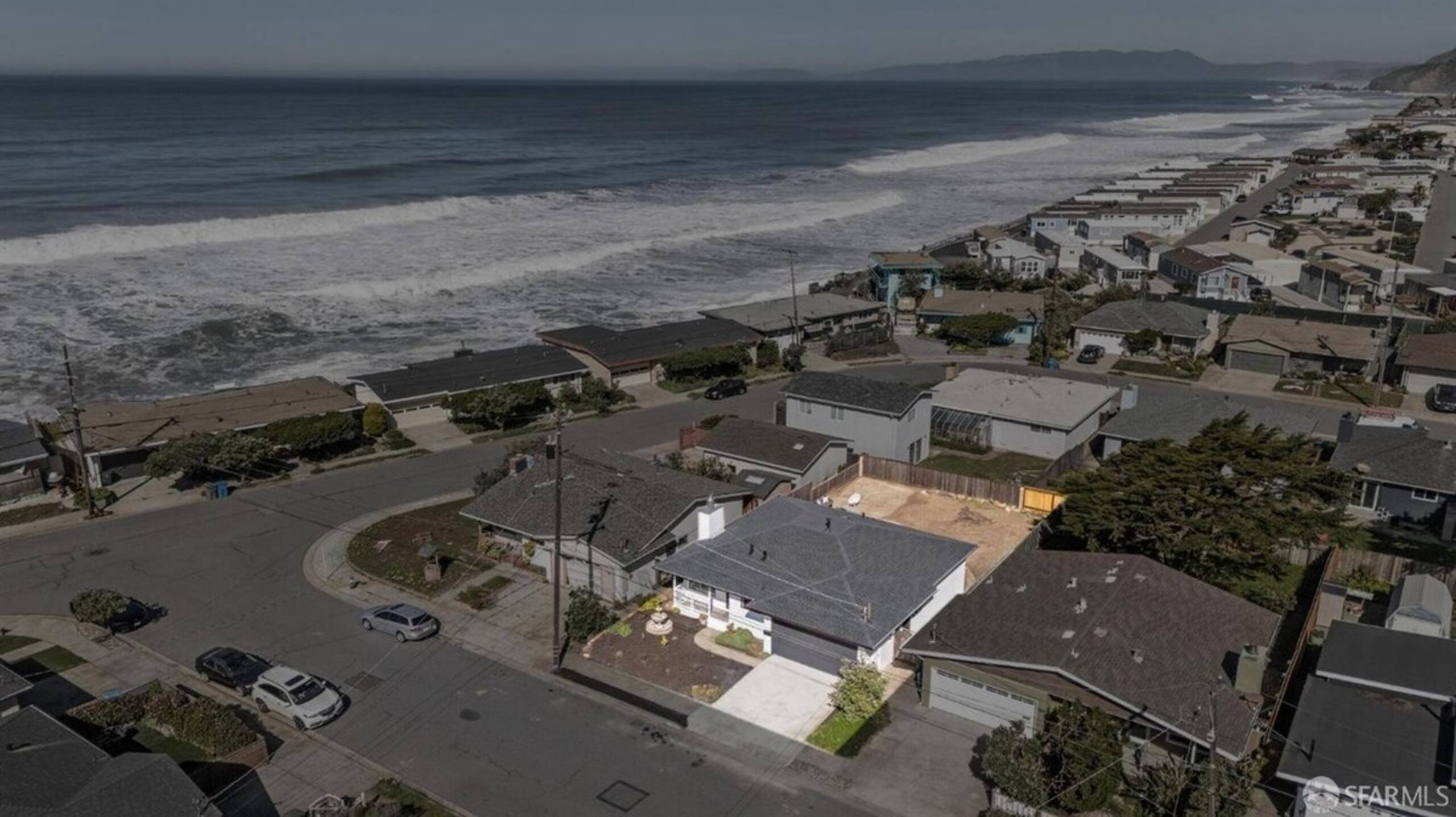 3BR Pacifica Walk to Beach Coastal Retreat, SF SFO - Photo 12