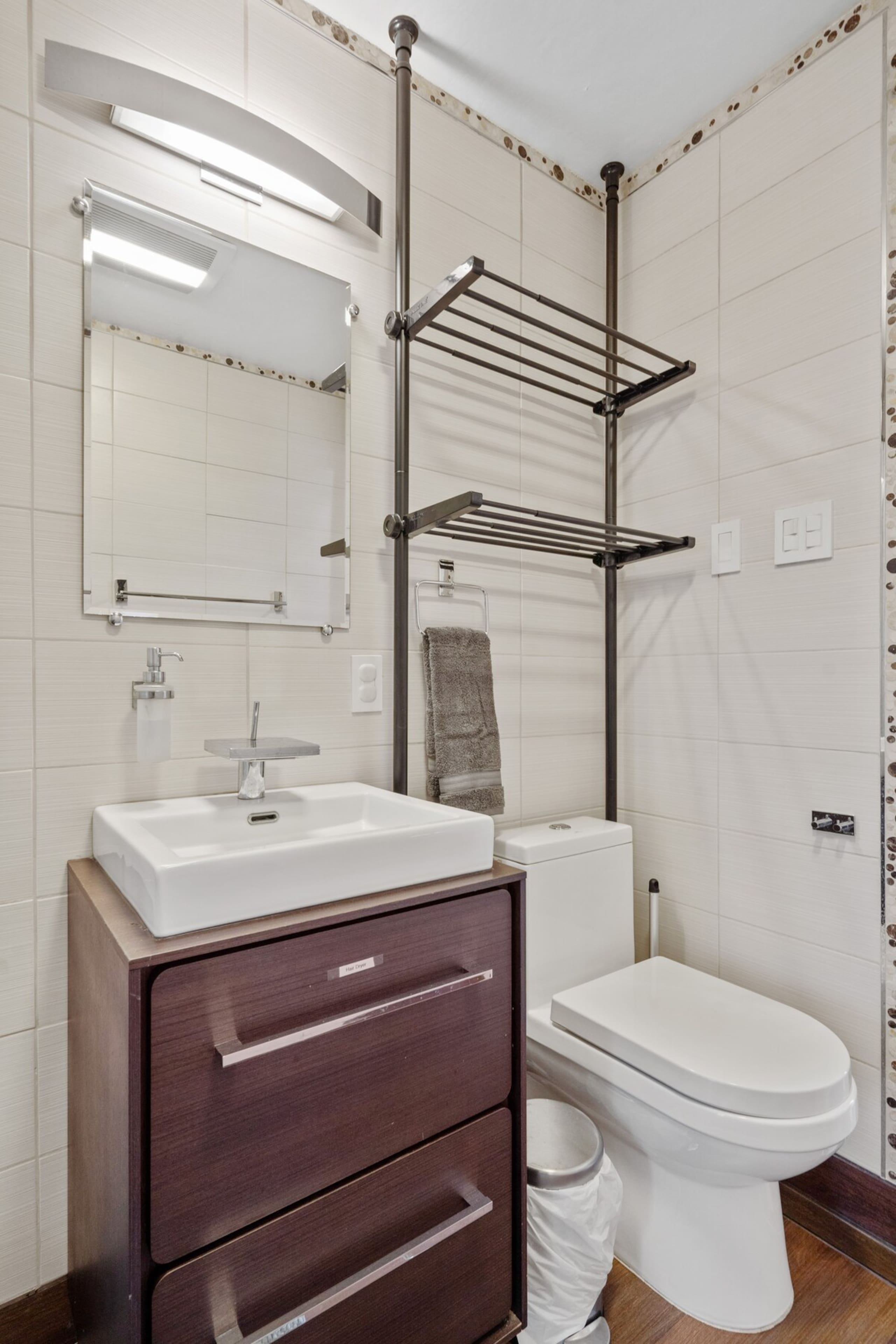 Stylish 3BR Pacifica Home, Stunning Ocean View - Photo 41