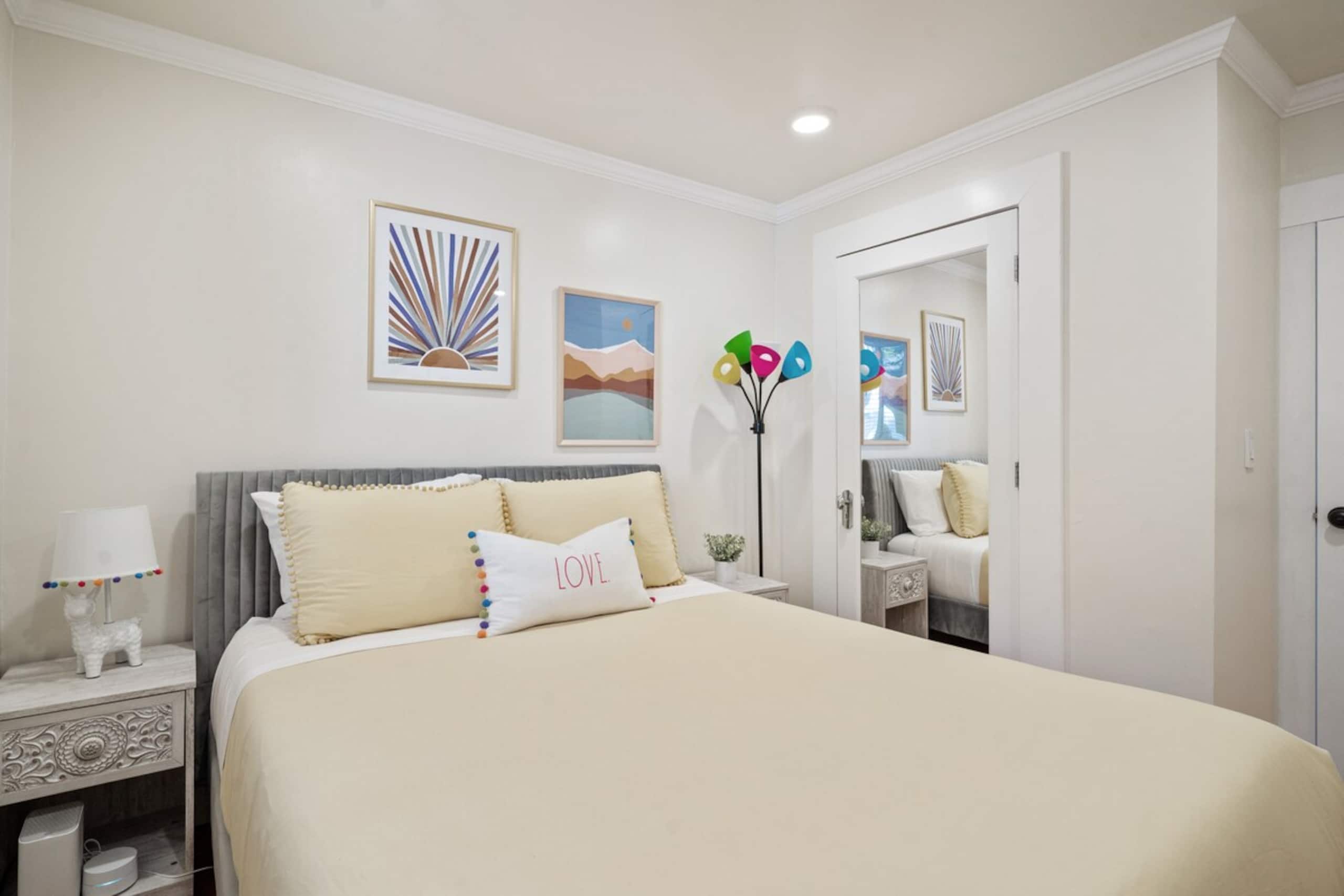 Stylish 3BR Pacifica Home, Stunning Ocean View - Photo 21