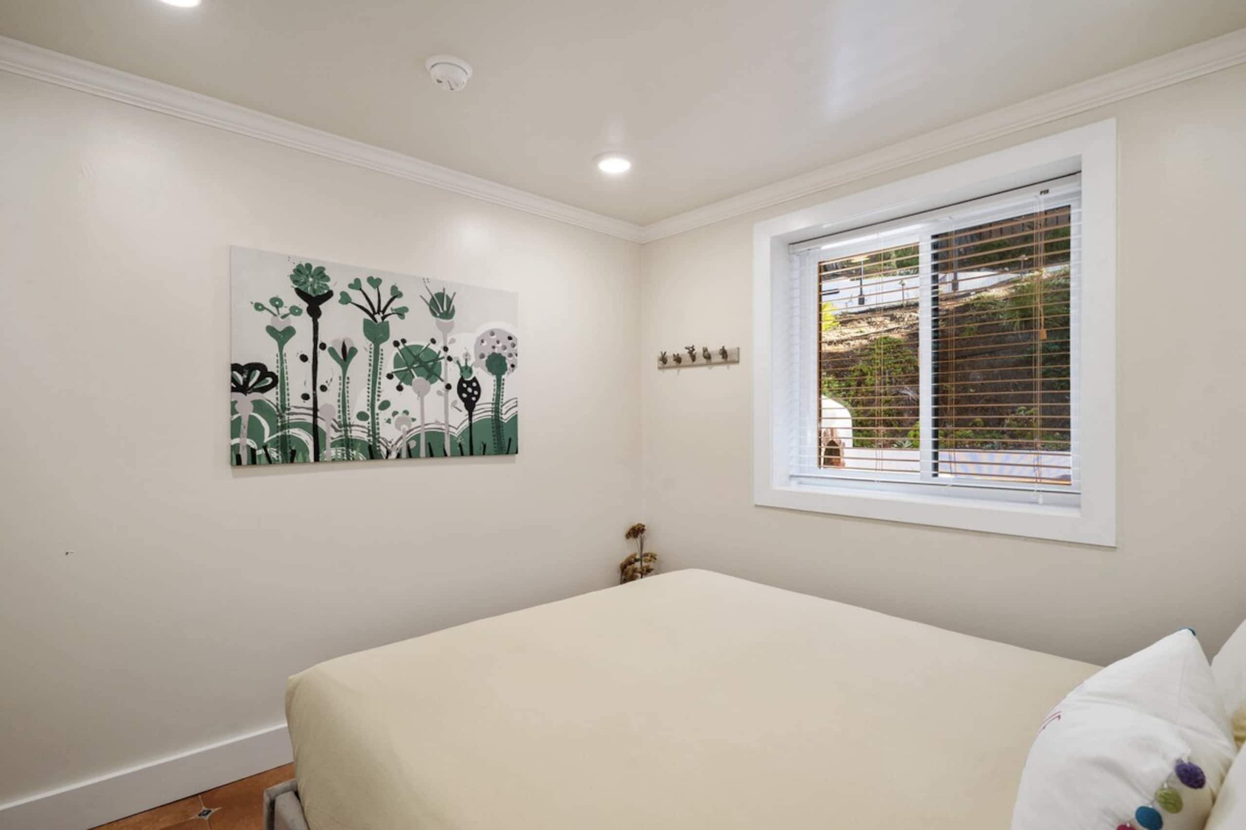 Stylish 3BR Pacifica Home, Stunning Ocean View - Photo 24