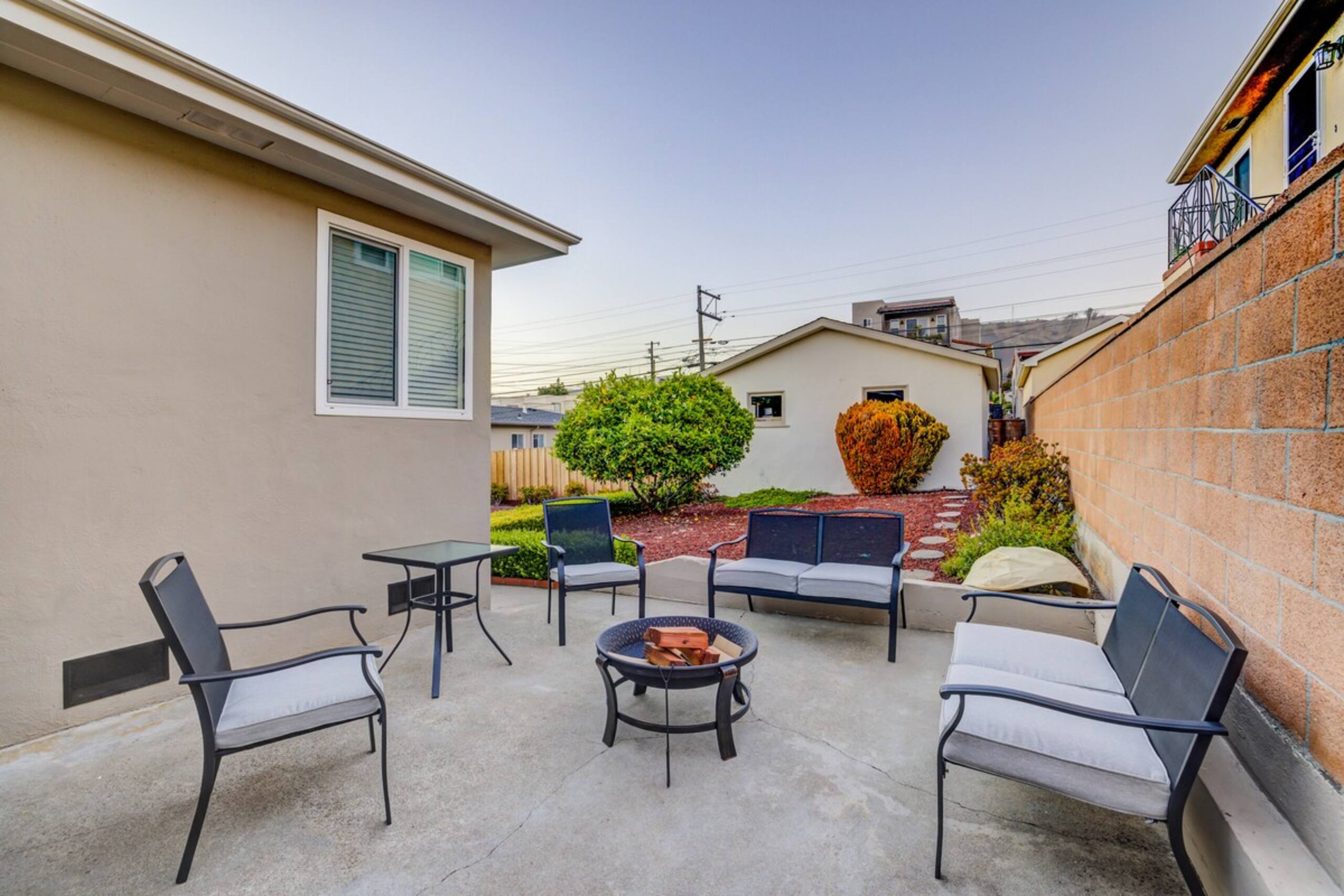 Casa-Sfo/Oasis City Getaway, Rustic/Modern Design - Photo 6