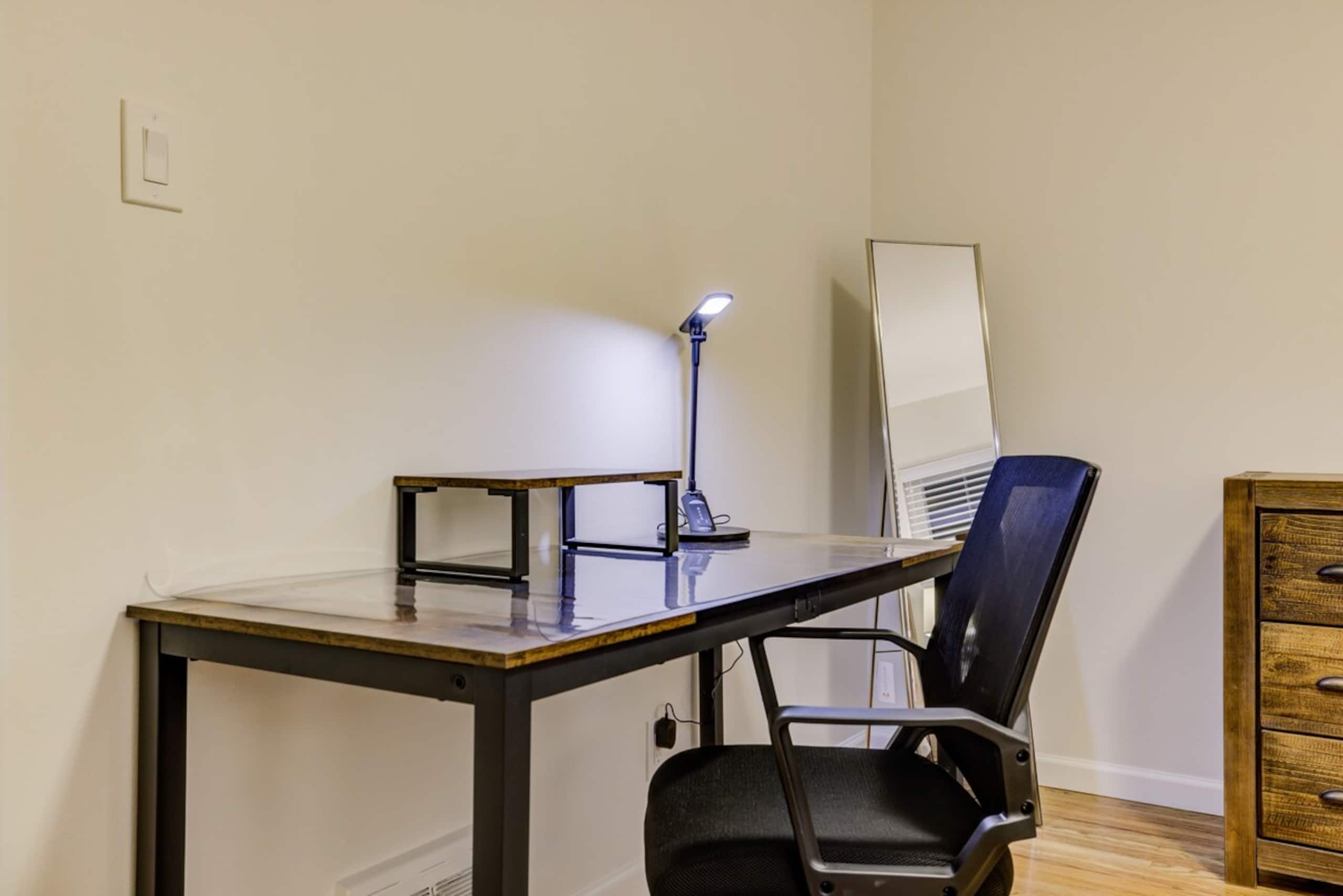 Casa-Sfo/Oasis City Getaway, Rustic/Modern Design - Photo 5