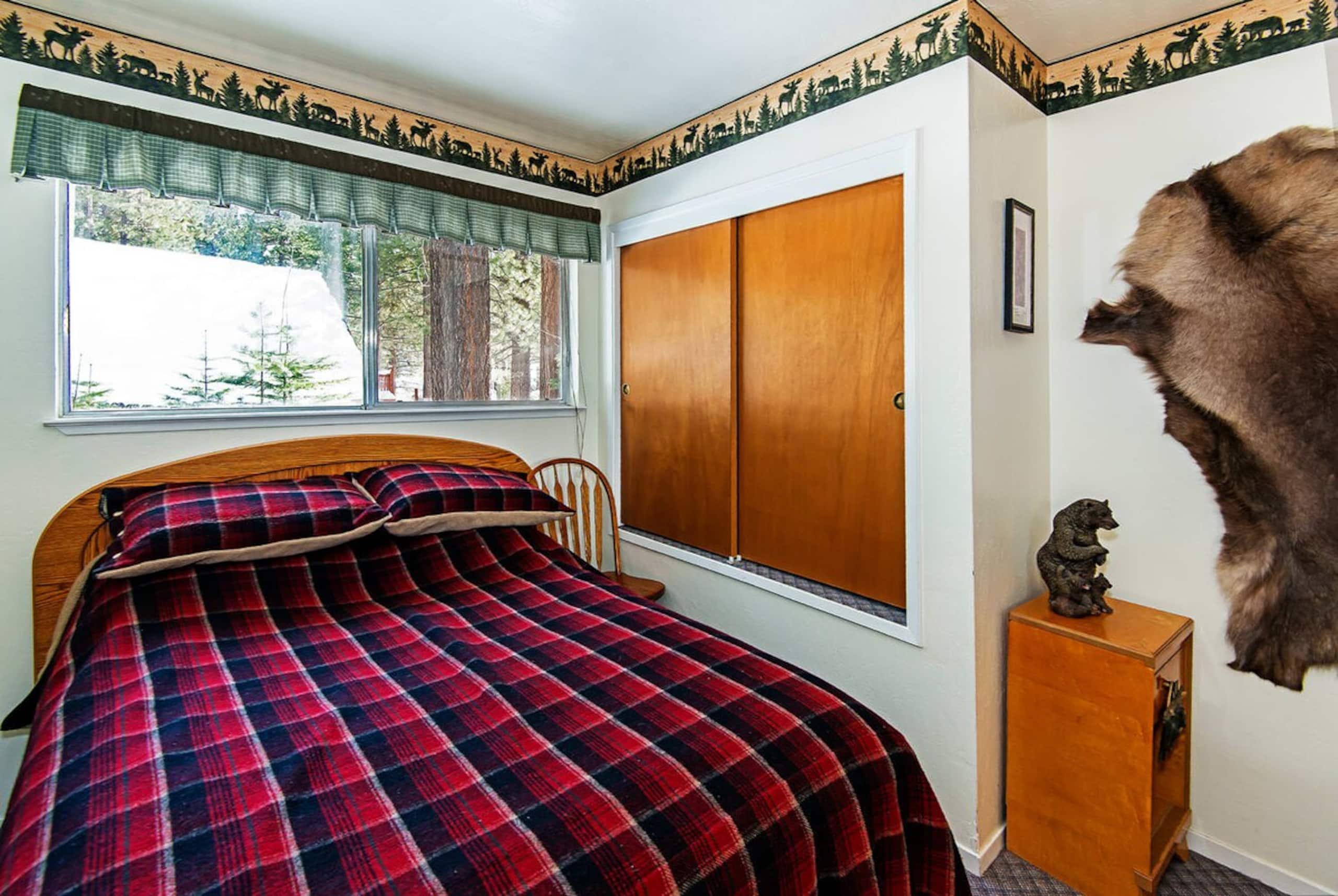 Cherry Hills Cabin - Sleeps 6, No Pets, Family Fun - Photo 15