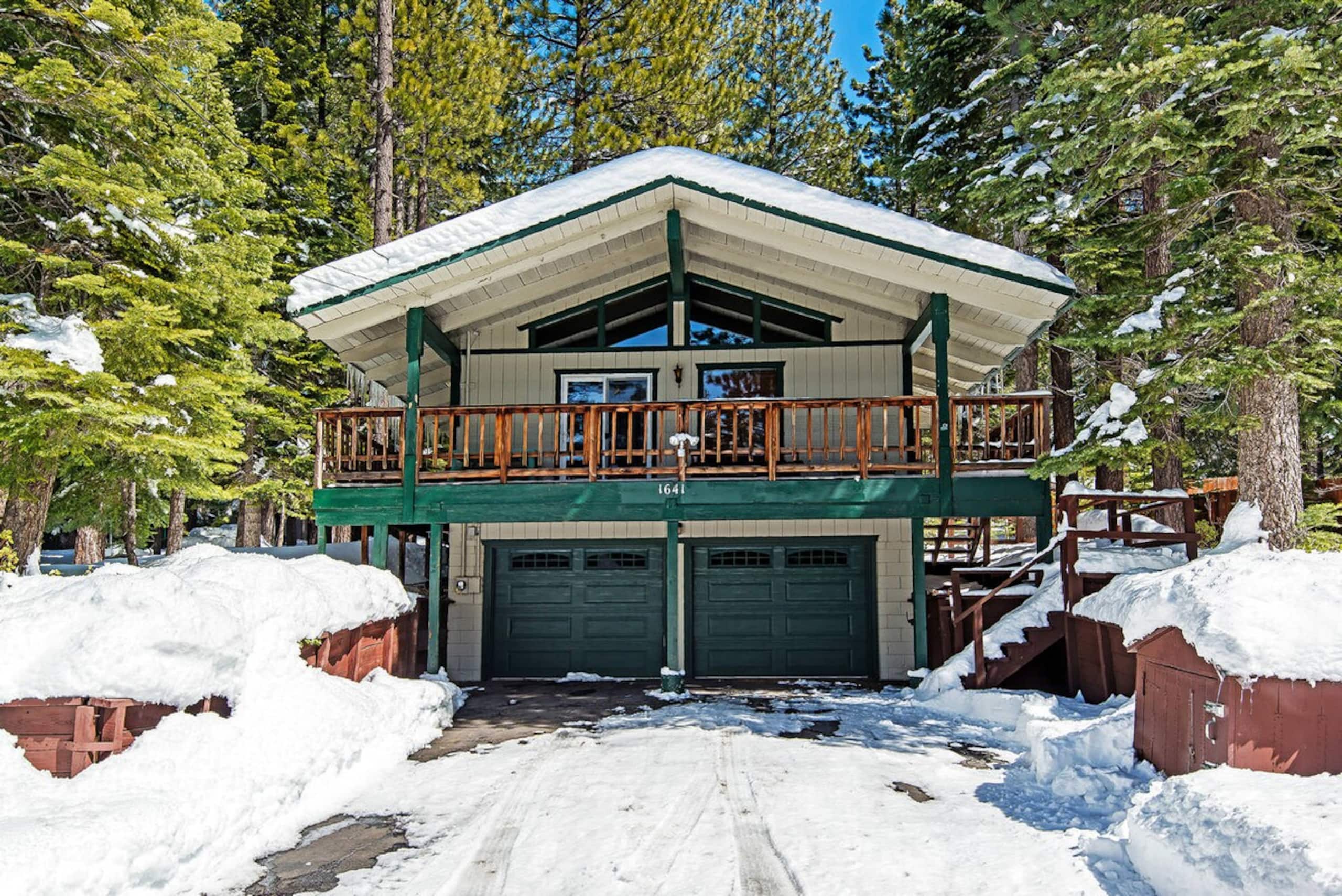 Cherry Hills Cabin - Sleeps 6, No Pets, Family Fun - Main photo