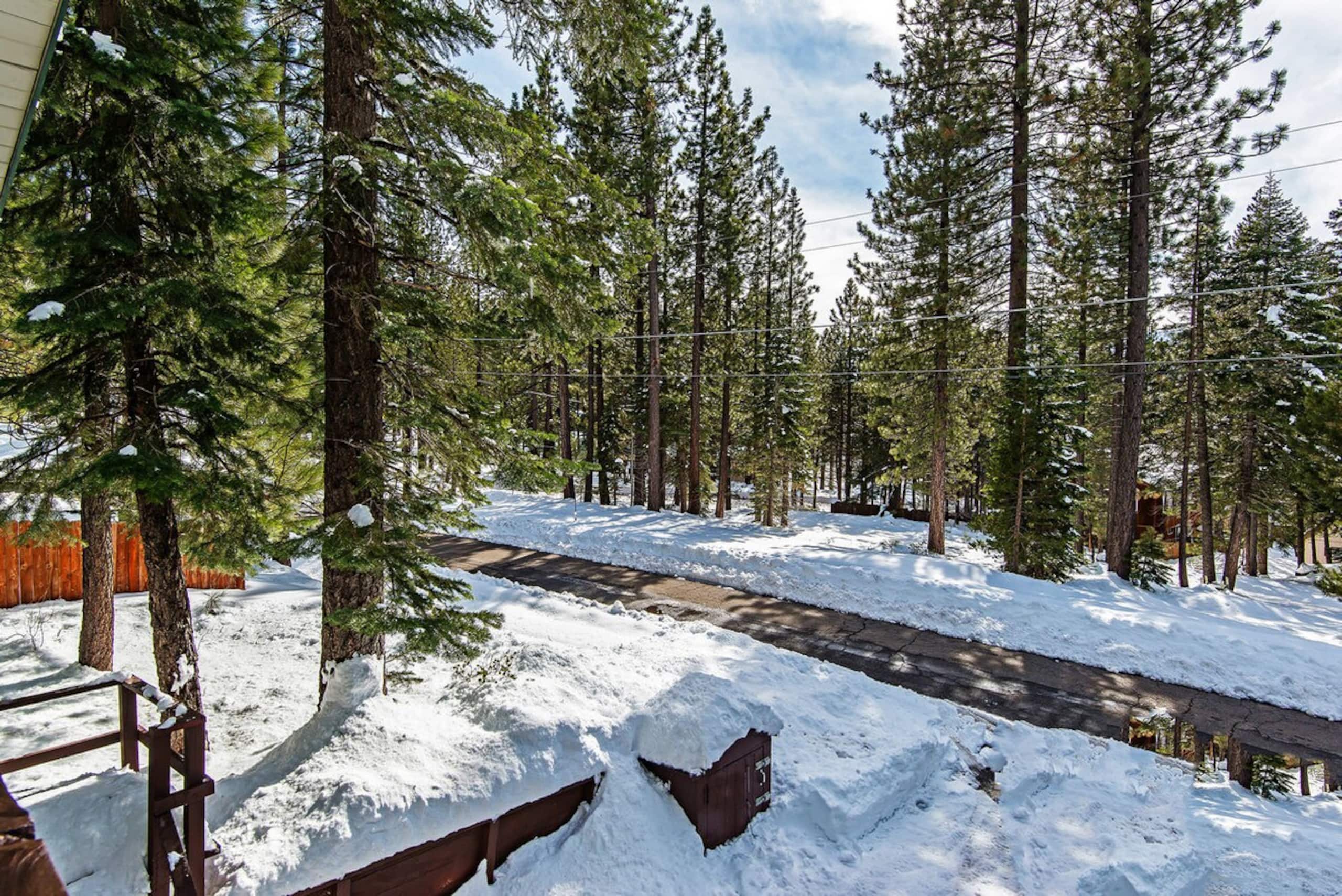 Cherry Hills Cabin - Sleeps 6, No Pets, Family Fun - Photo 29