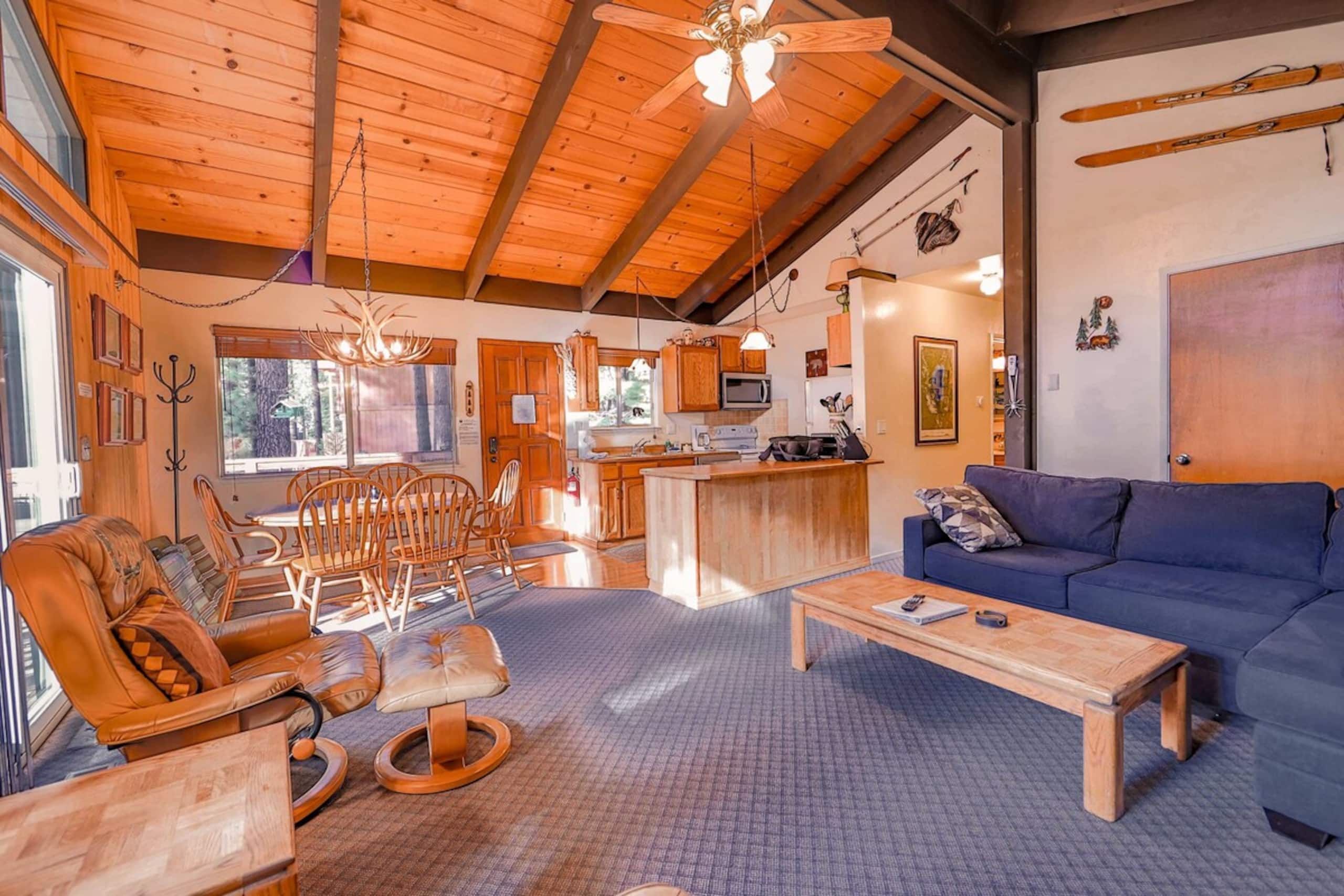 Cherry Hills Cabin - Sleeps 6, No Pets, Family Fun - Photo 8
