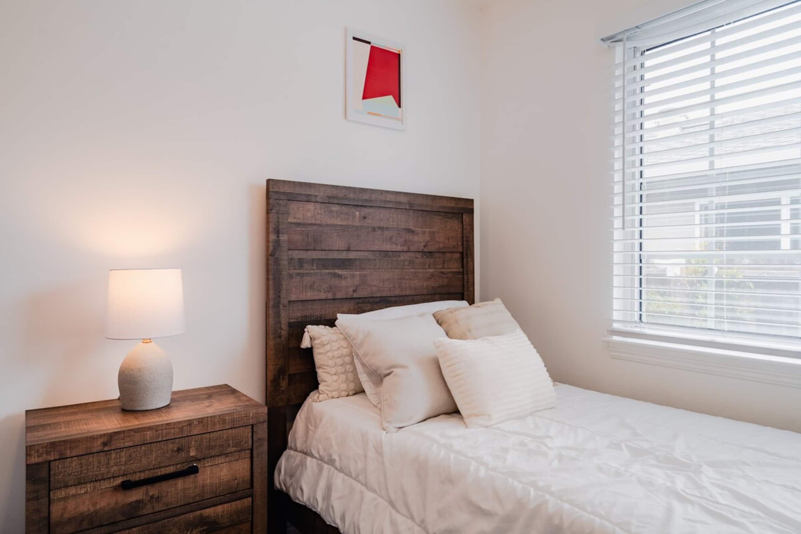 Cozy Home in South San Francisco - Photo 20