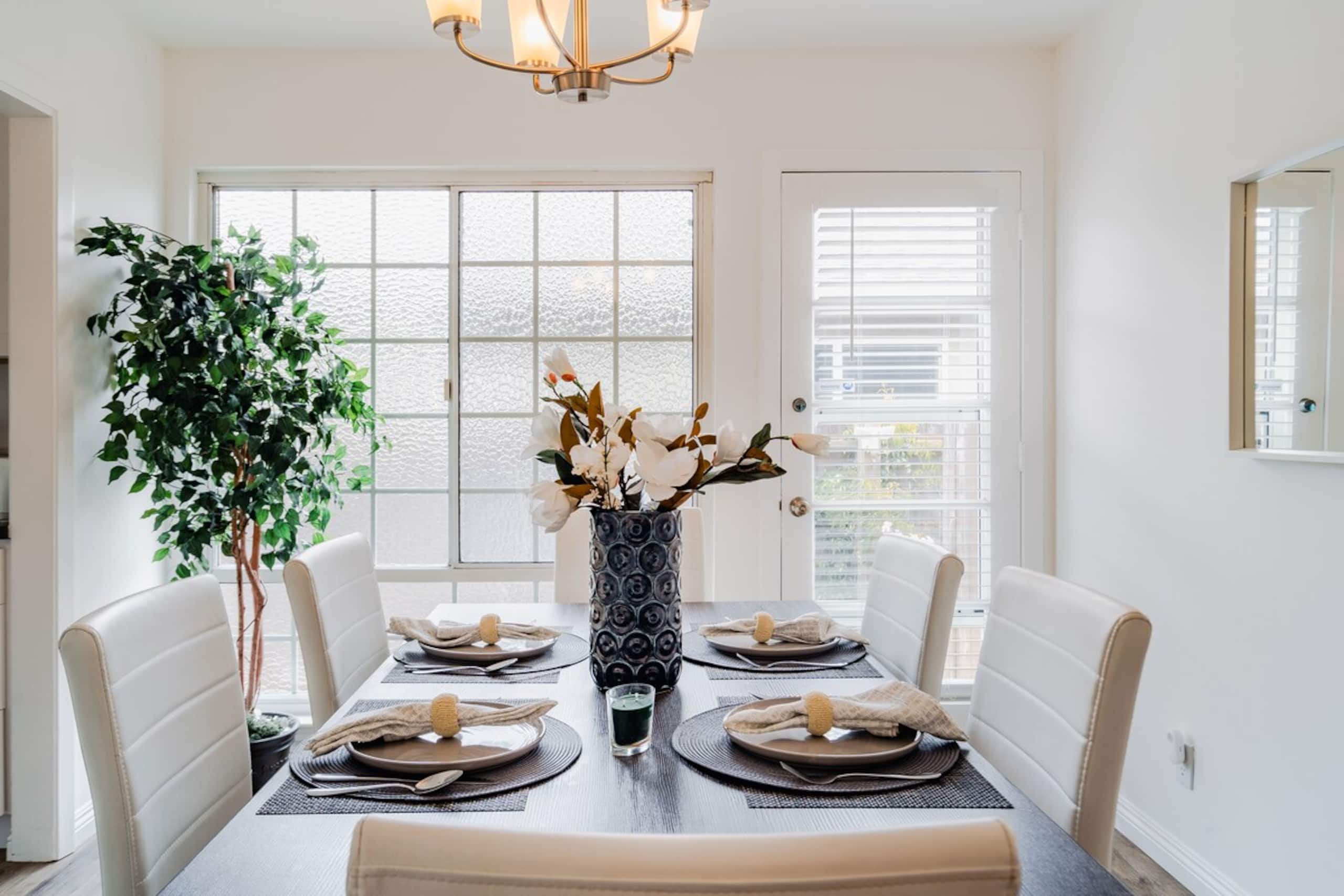 Cozy Home in South San Francisco - Photo 12