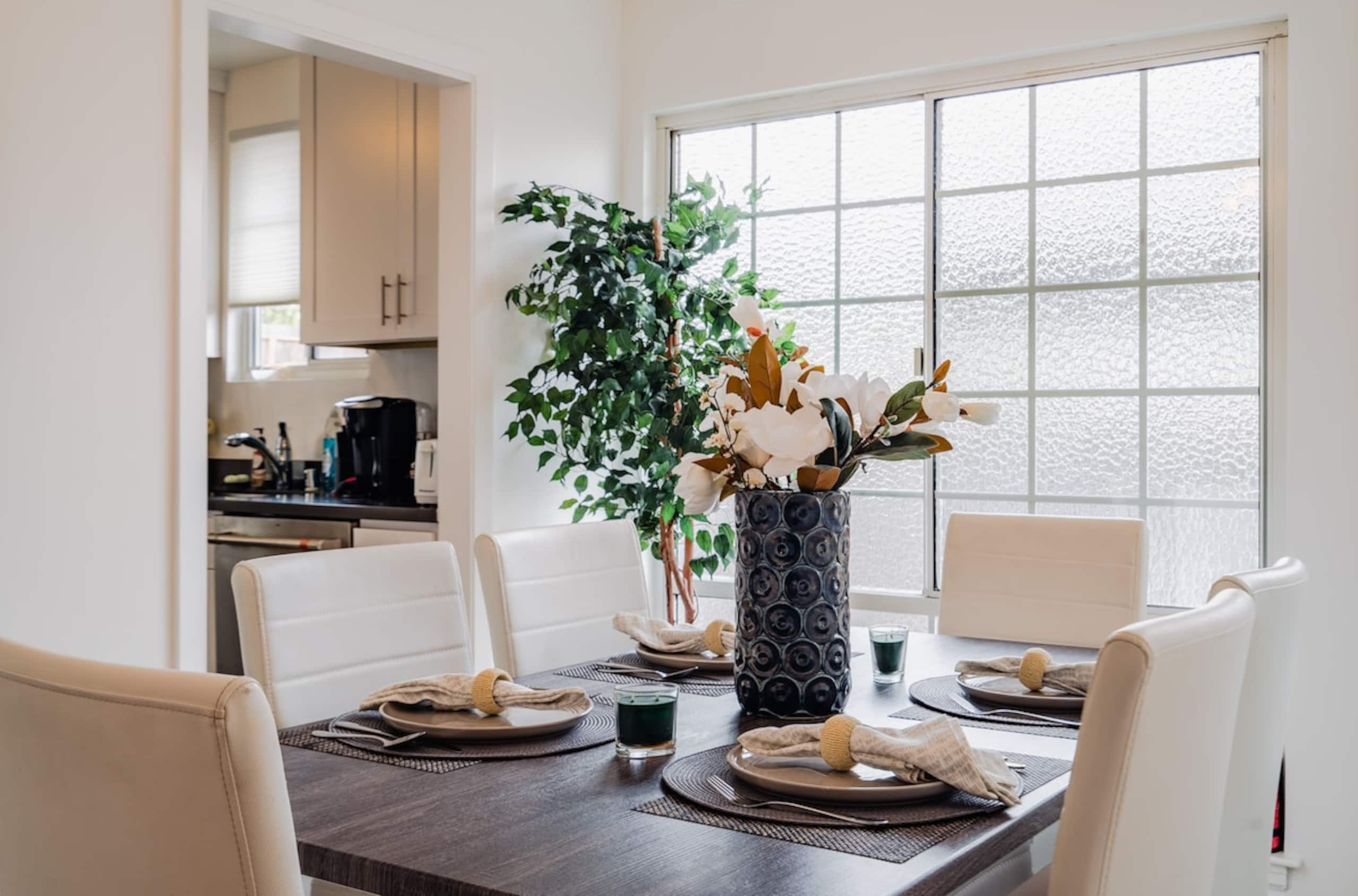Cozy Home in South San Francisco - Photo 11