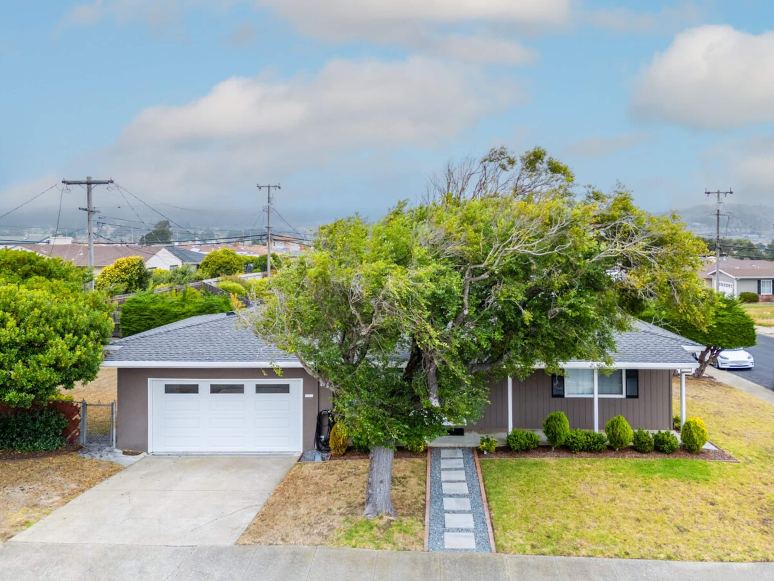 Cozy Home in South San Francisco - Photo 35