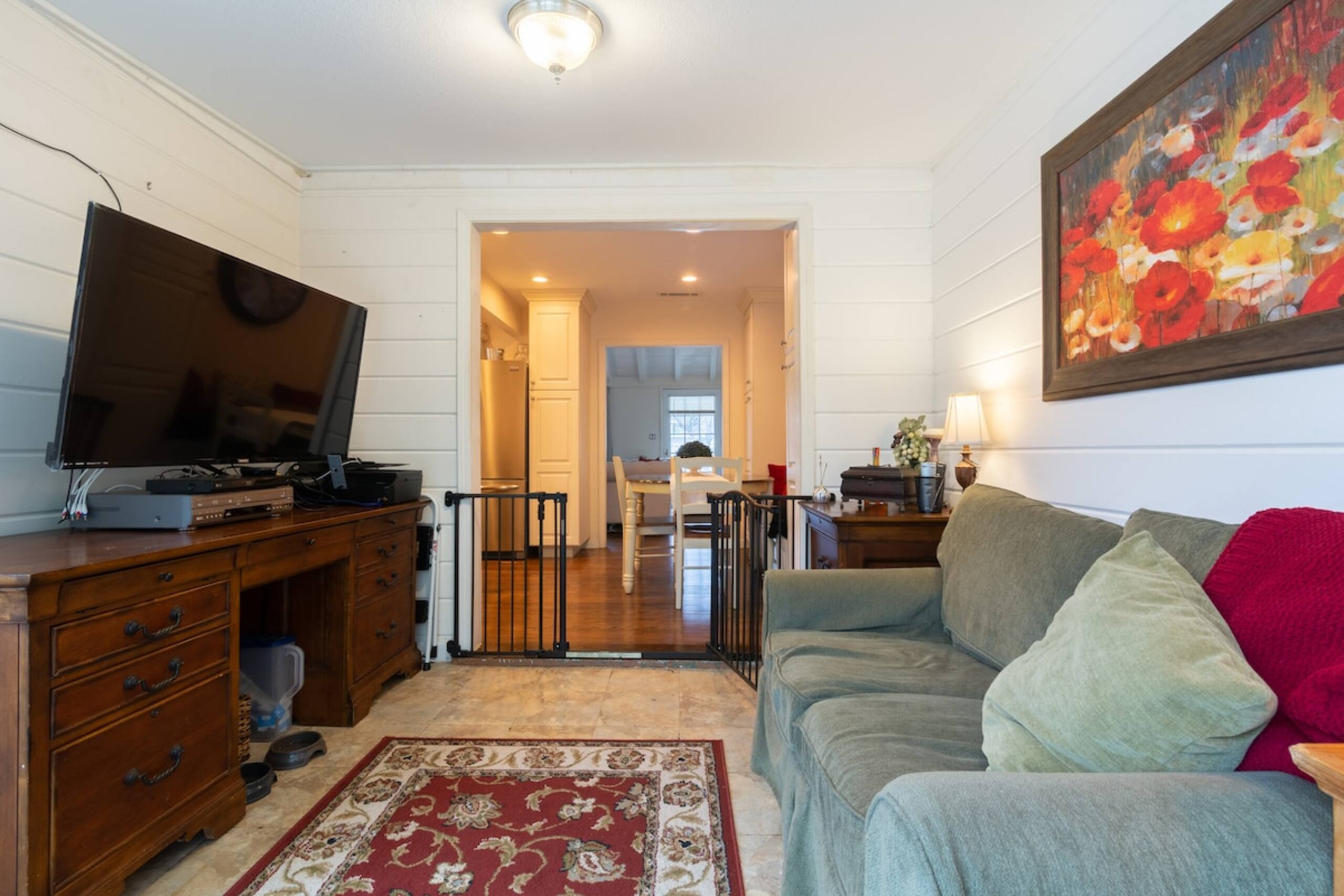 Faceb00k Stanford Cottage Home - Photo 3