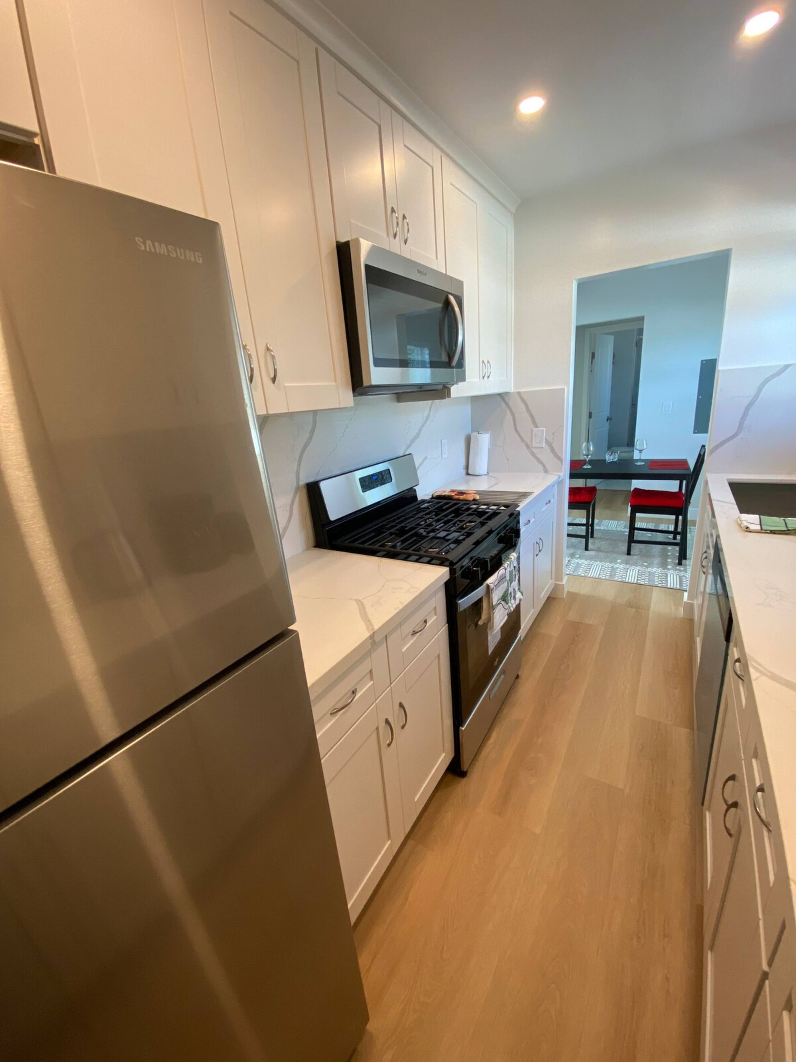 Palo Alto - Quiet & Comfortable Apartment, Parking - Photo 9