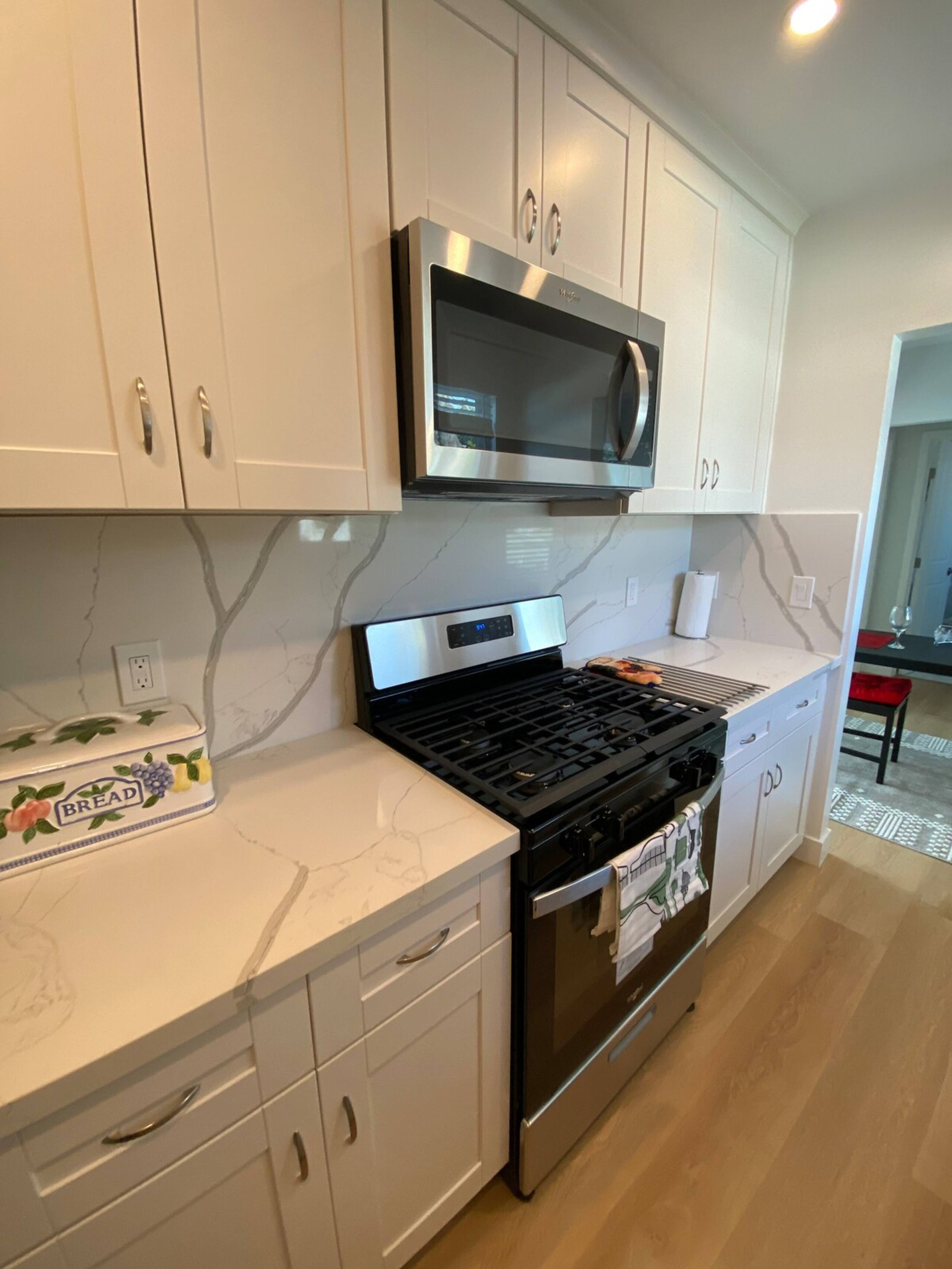 Palo Alto - Quiet & Comfortable Apartment, Parking - Photo 10
