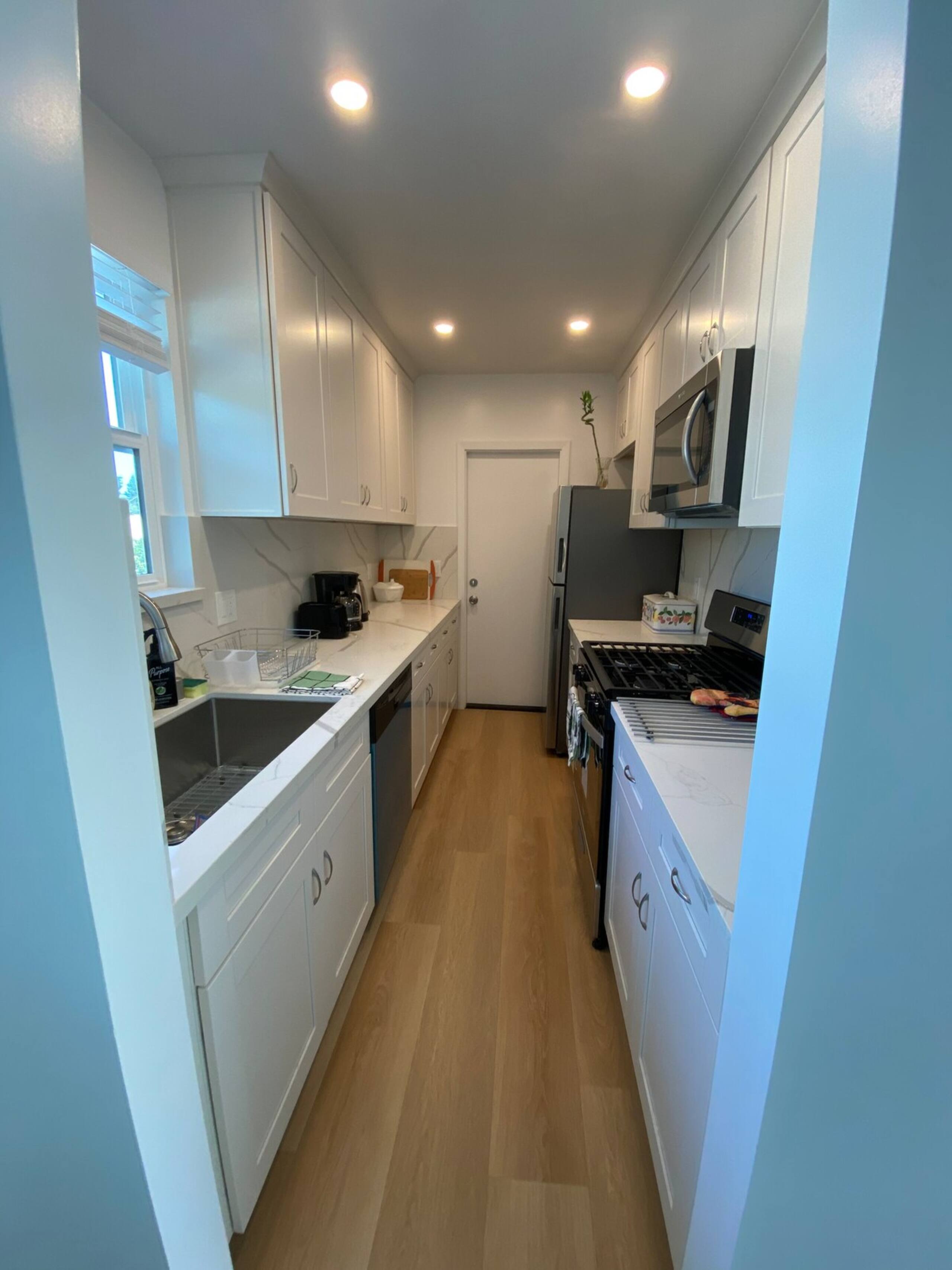 Palo Alto - Quiet & Comfortable Apartment, Parking - Photo 6